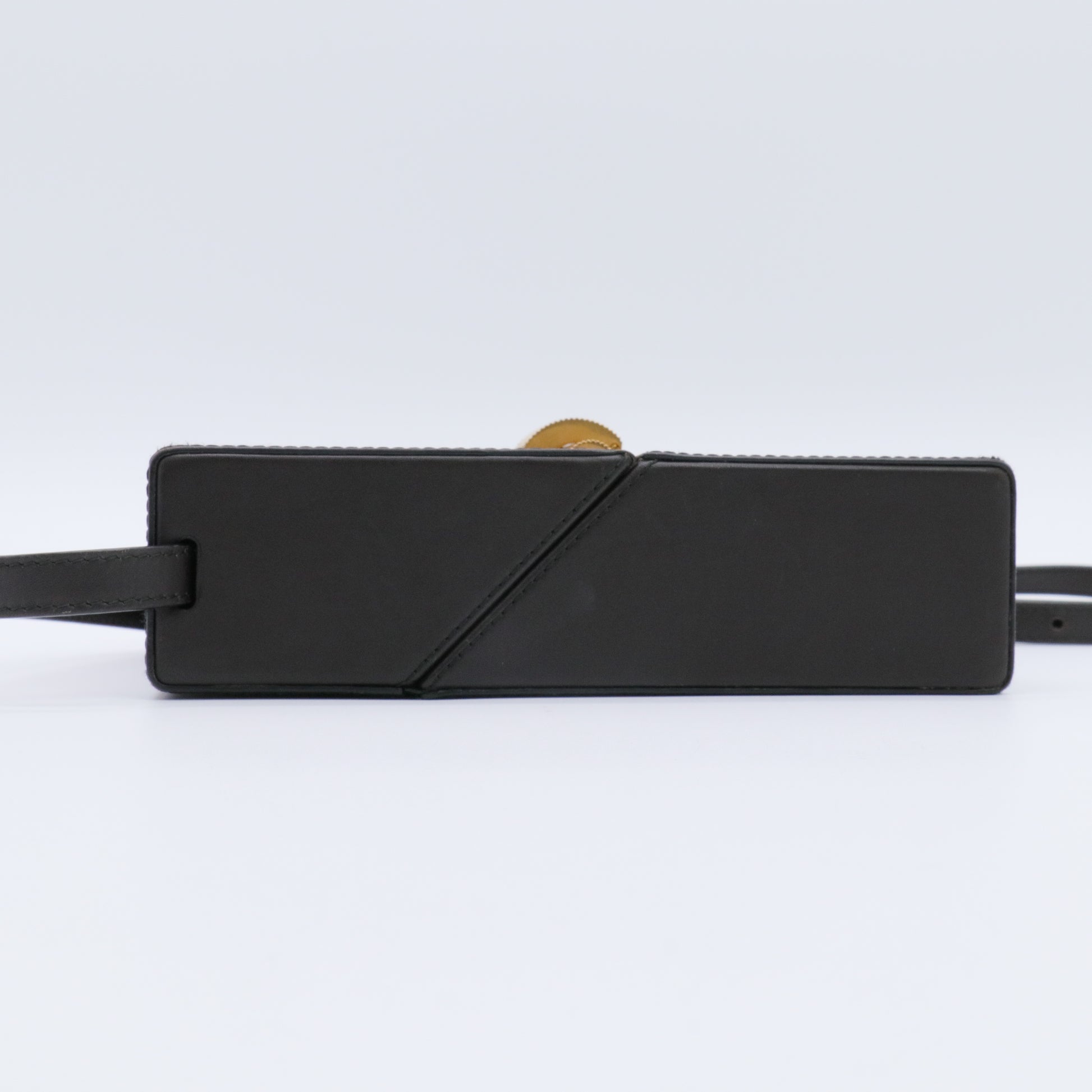 Black leather Daisey box crossbody bag Gold-color brass ribbed clasp For Gisel