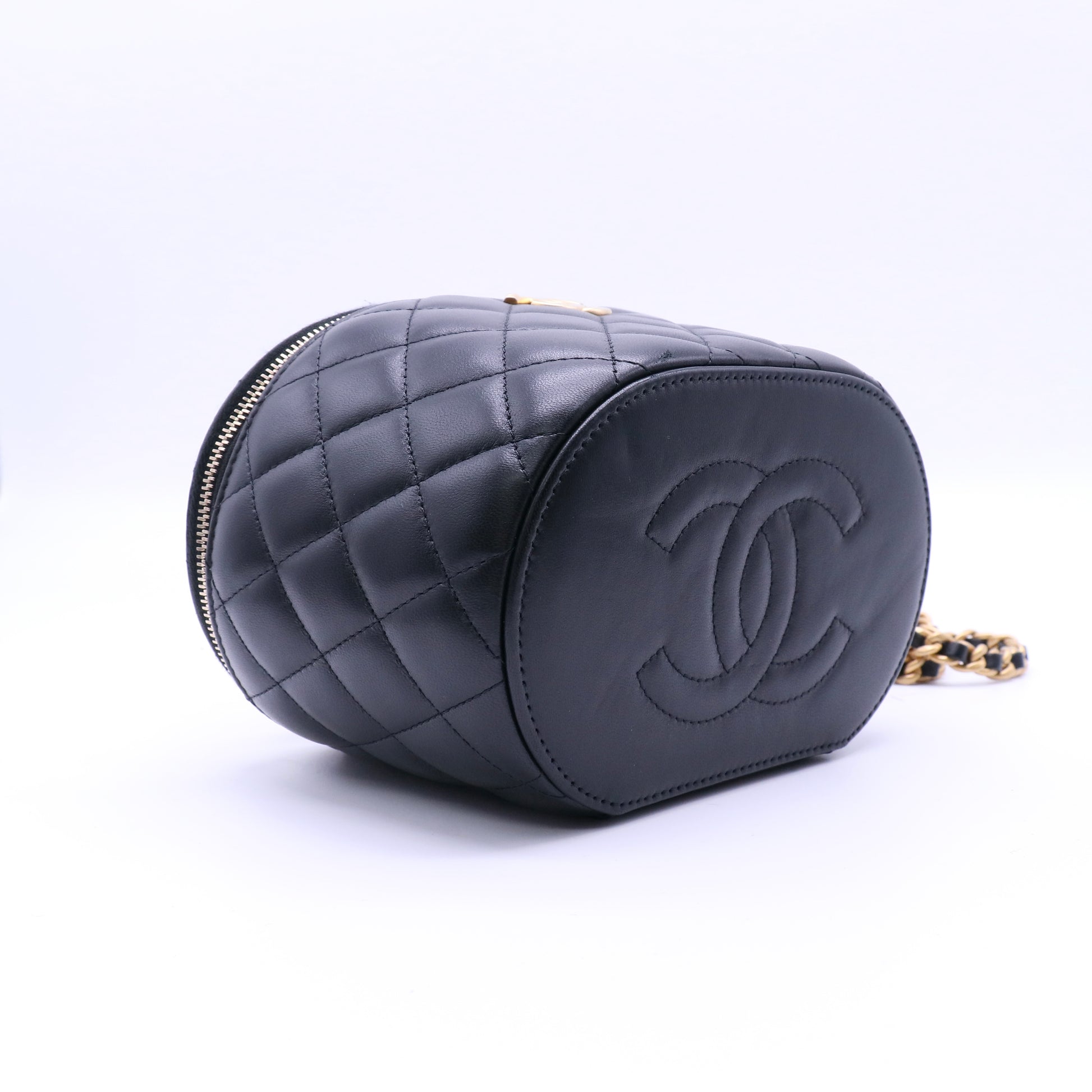 Chanel Lambskin Quilted Mini Pearl Crush Vanity Case With Chain Black twins B22228