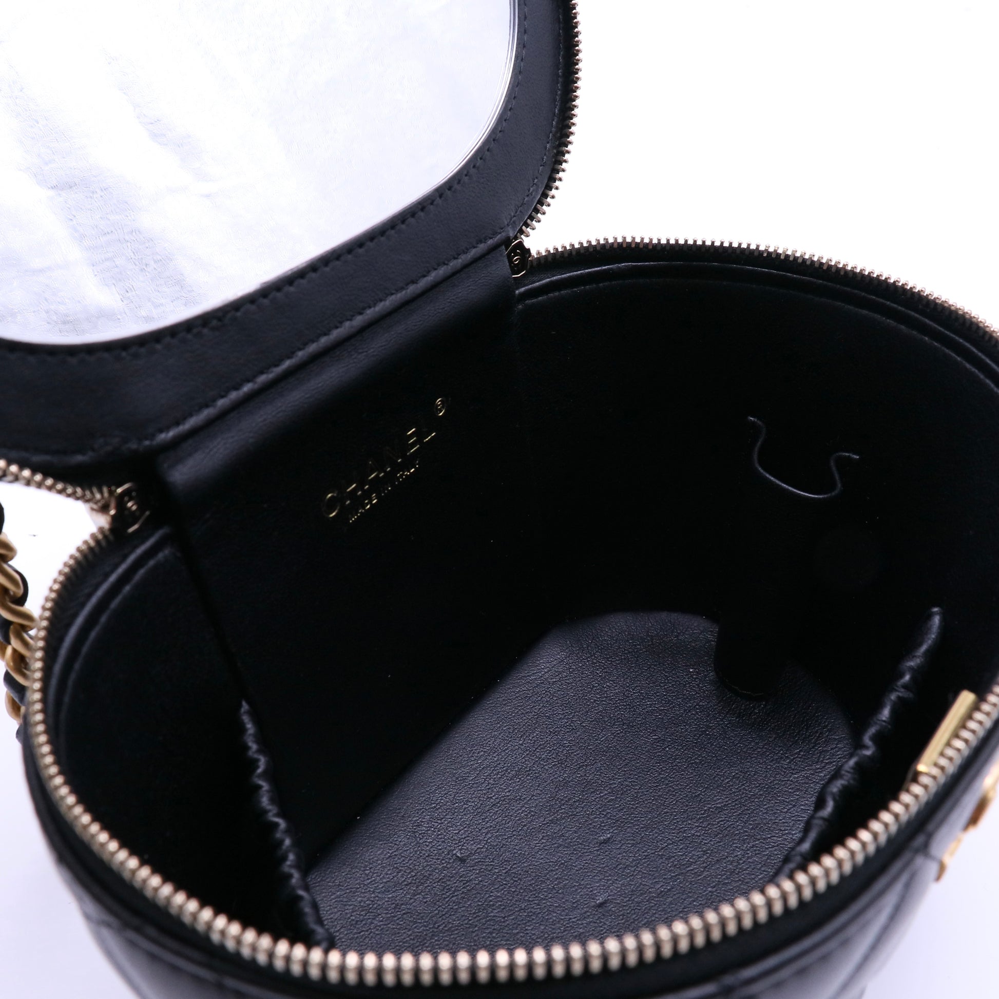 Chanel Lambskin Quilted Mini Pearl Crush Vanity Case With Chain Black twins B22228