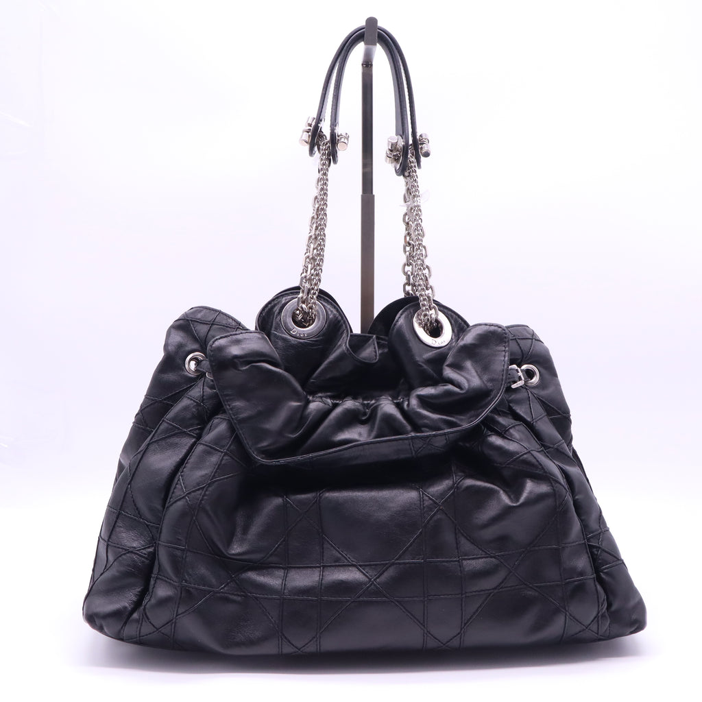Black Leather Quilted Cannage Le Trente Bag B22248