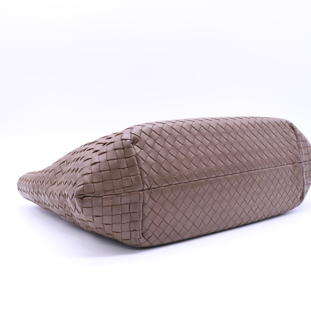 Bottega Veneta  Nappa Intrecciato Large Capri Tote twins B22251