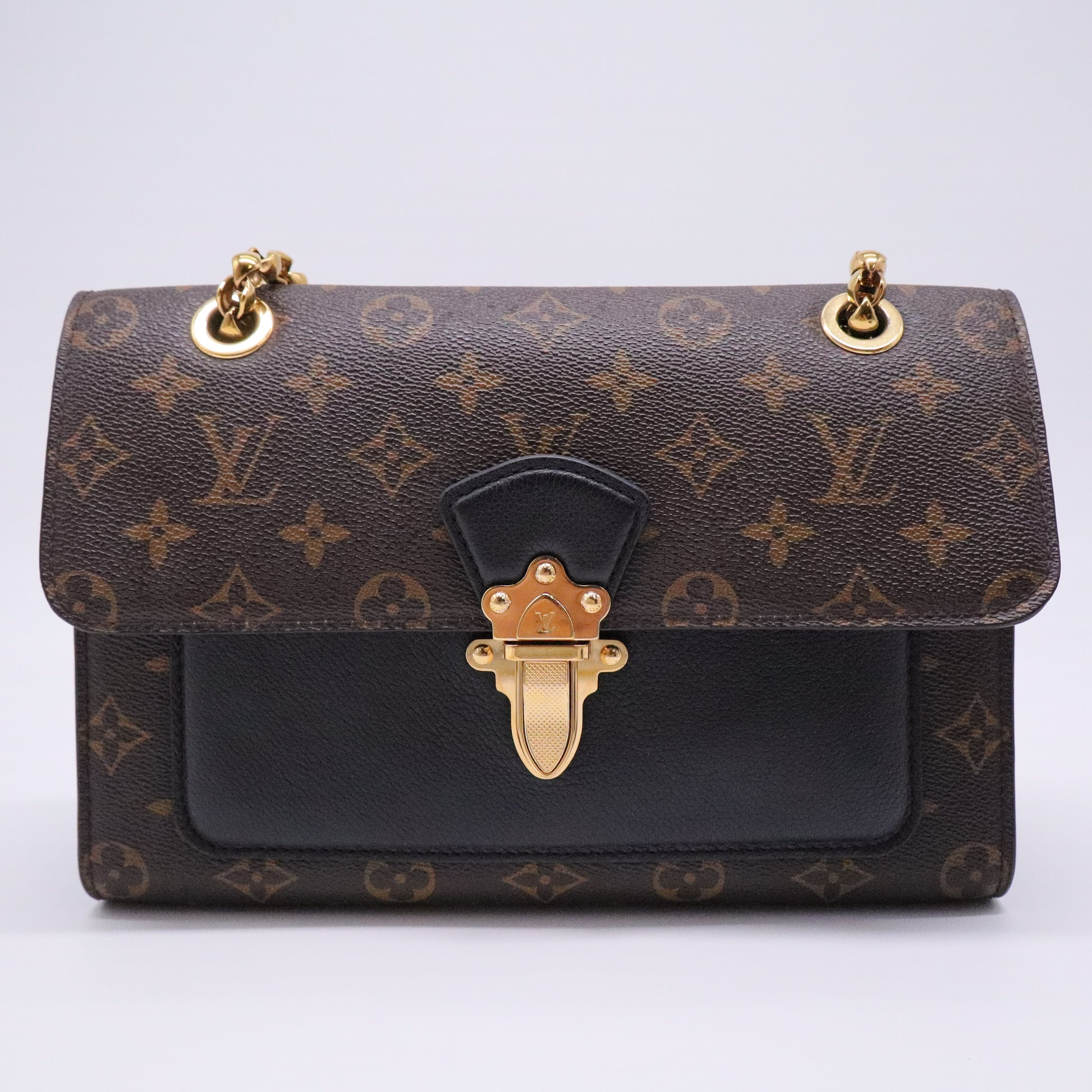 Monogram Victoire Black