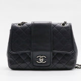 Elementary Chic Flap Bag Quilted Lambskin Medium