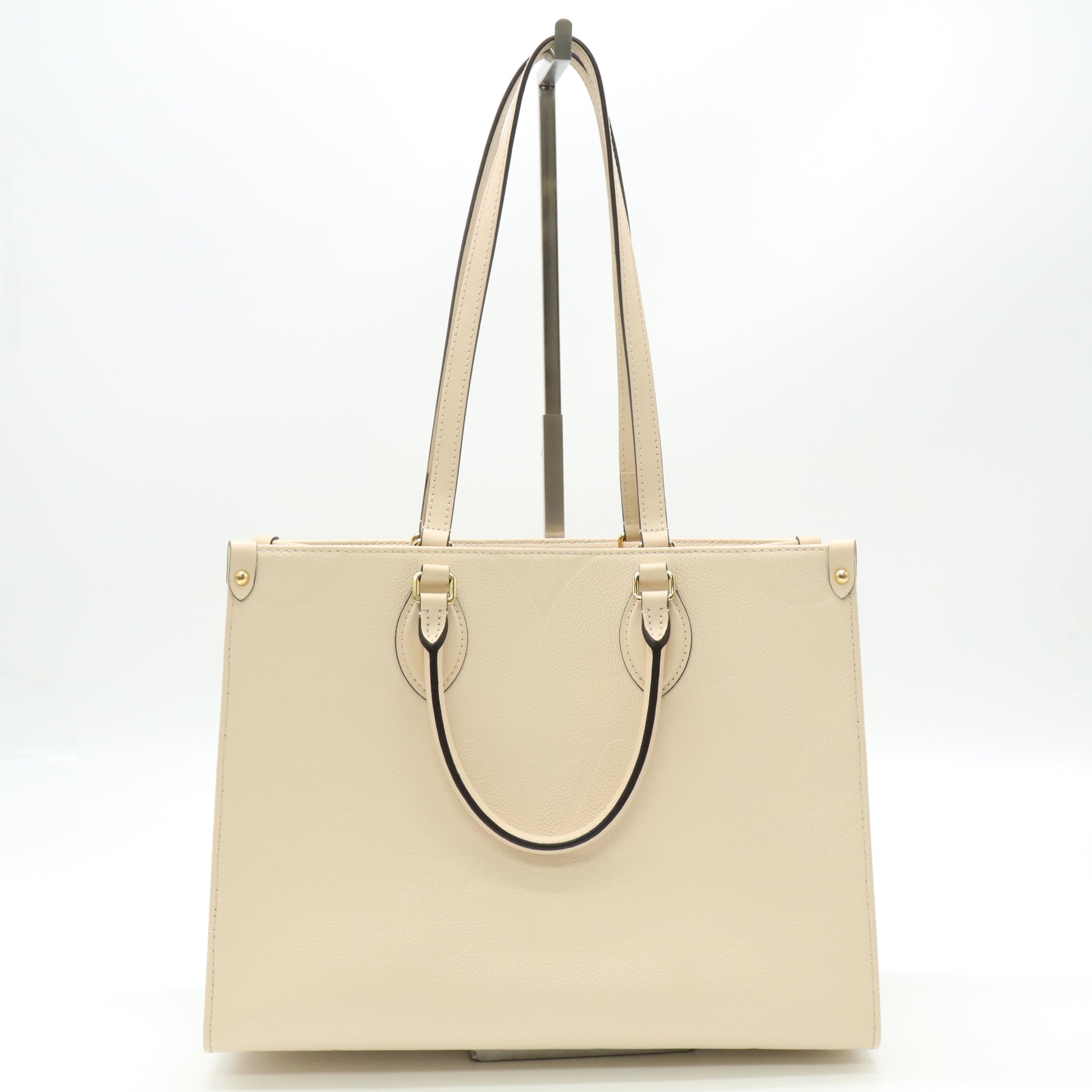Louis Vuitton OnTheGo MM bag B22321