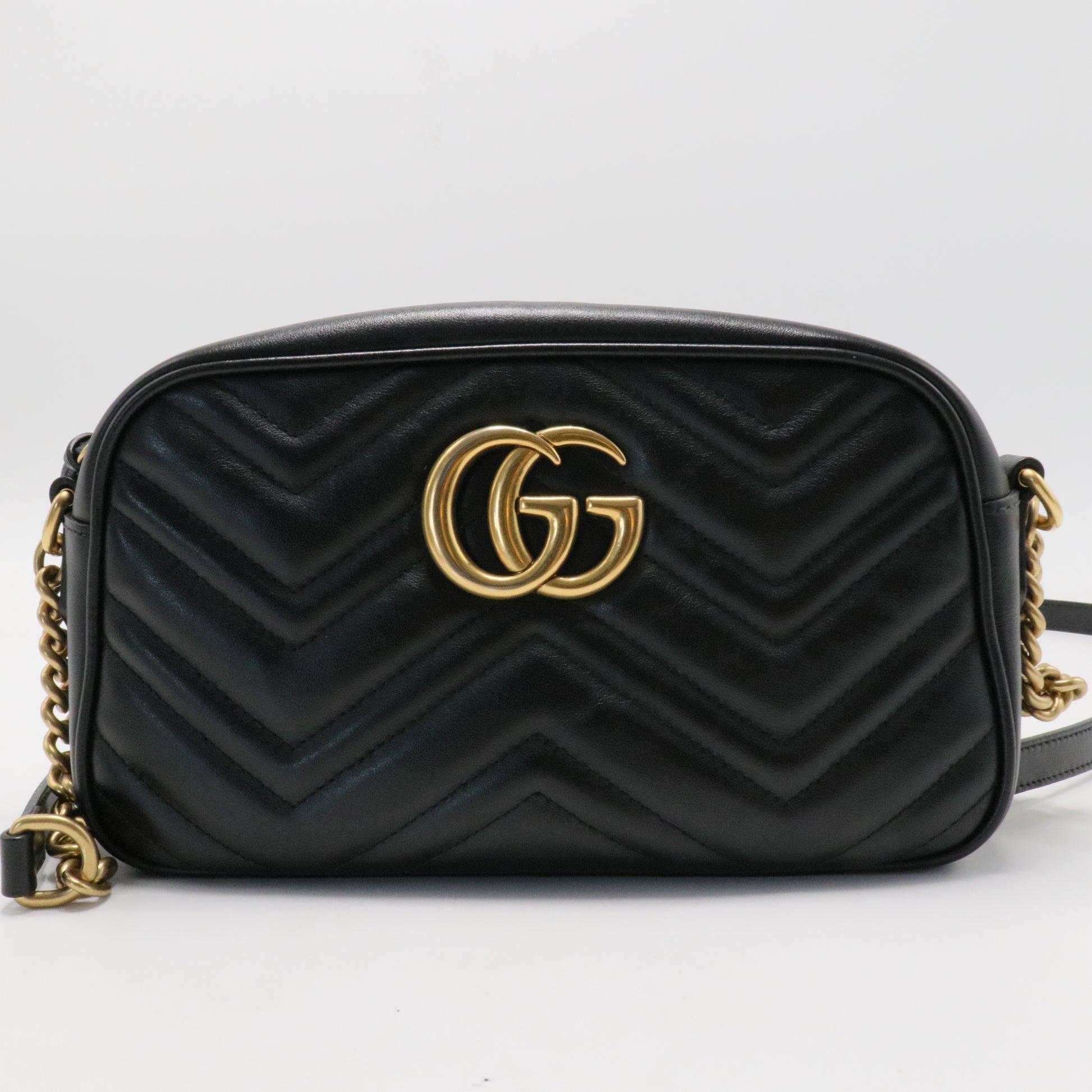 GG Marmont Shoulder Bag Matelasse Leather Small