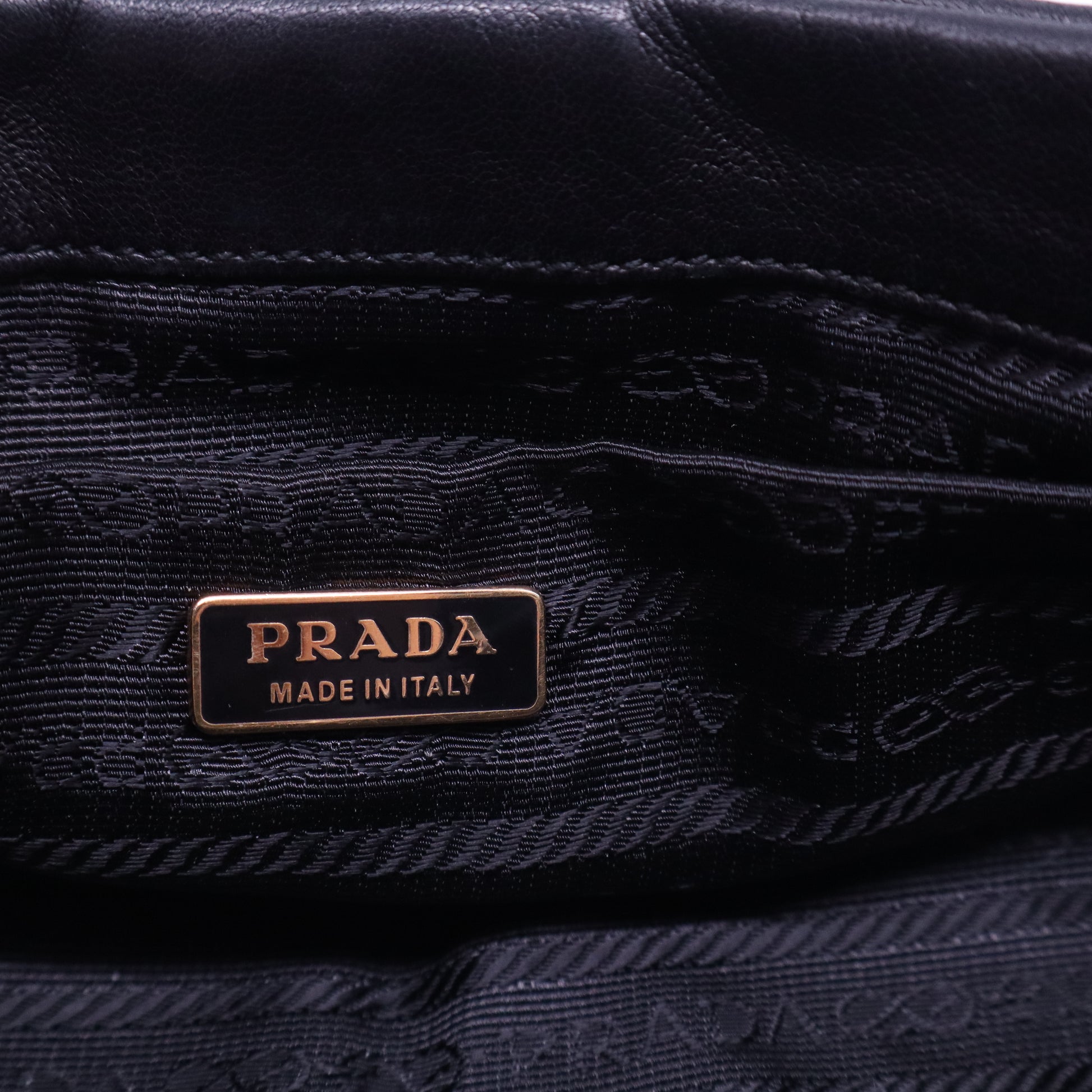 Nappa Metal Pochette B20732