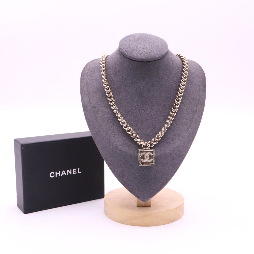 CHANEL Metal Crystal CC Choker Gold twins