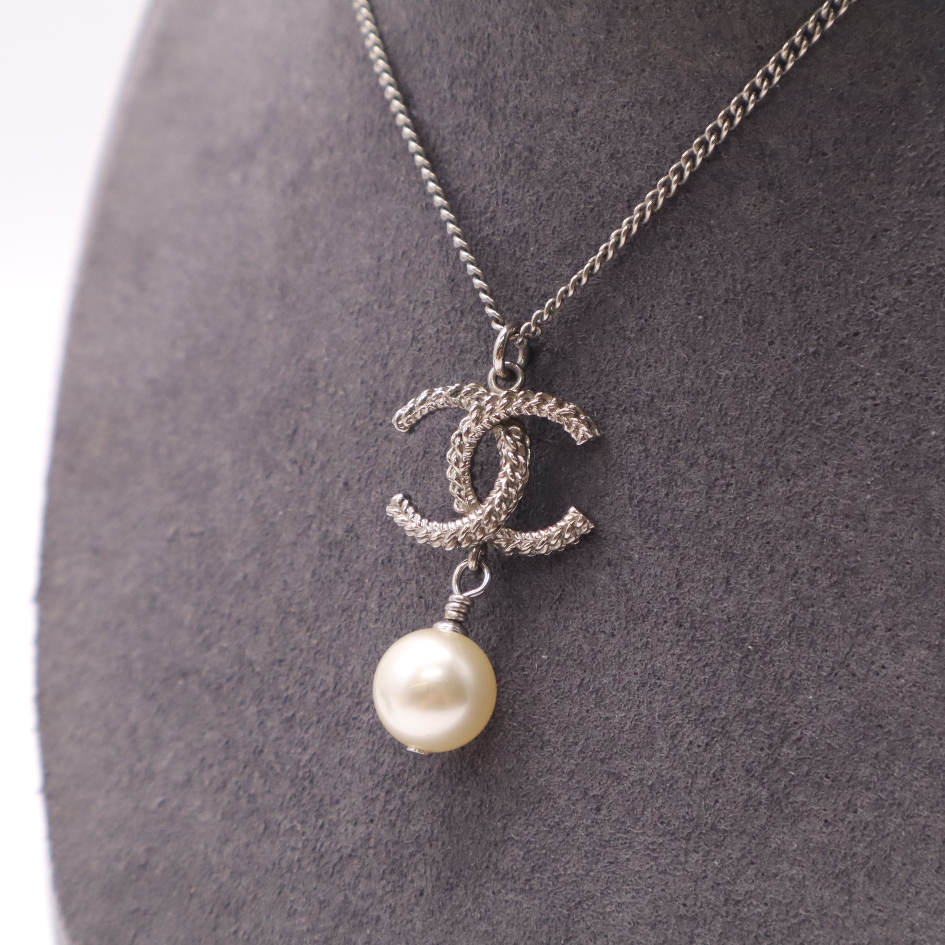 Chanel Crystal Strass Twisted CC Faux Pearl Drop Necklace W22682