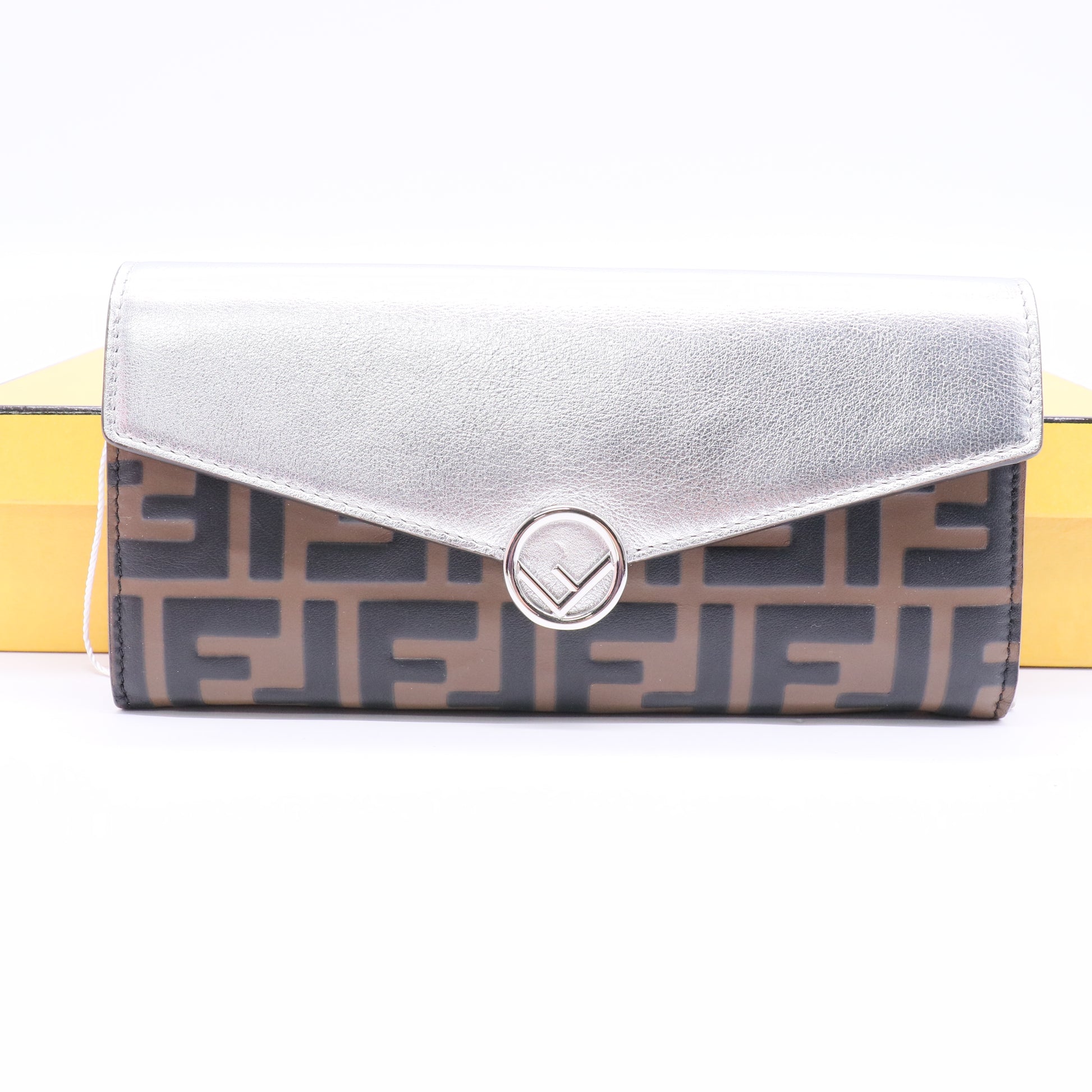 Zucca Embossed Leather F Continental Wallet on Chain TWINS LDJ3012