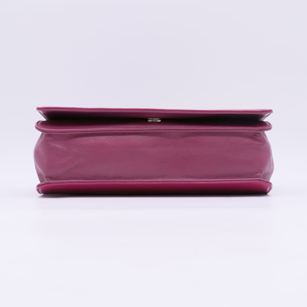 Vinyl Lipstick Flap Viole W22694