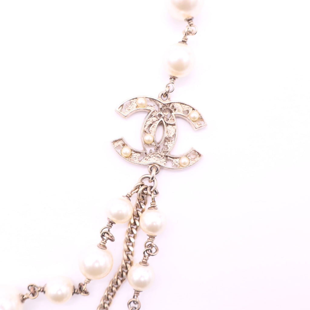 Chanel RARE Pearl Embellished CC Necklace Long Limited Edition twins