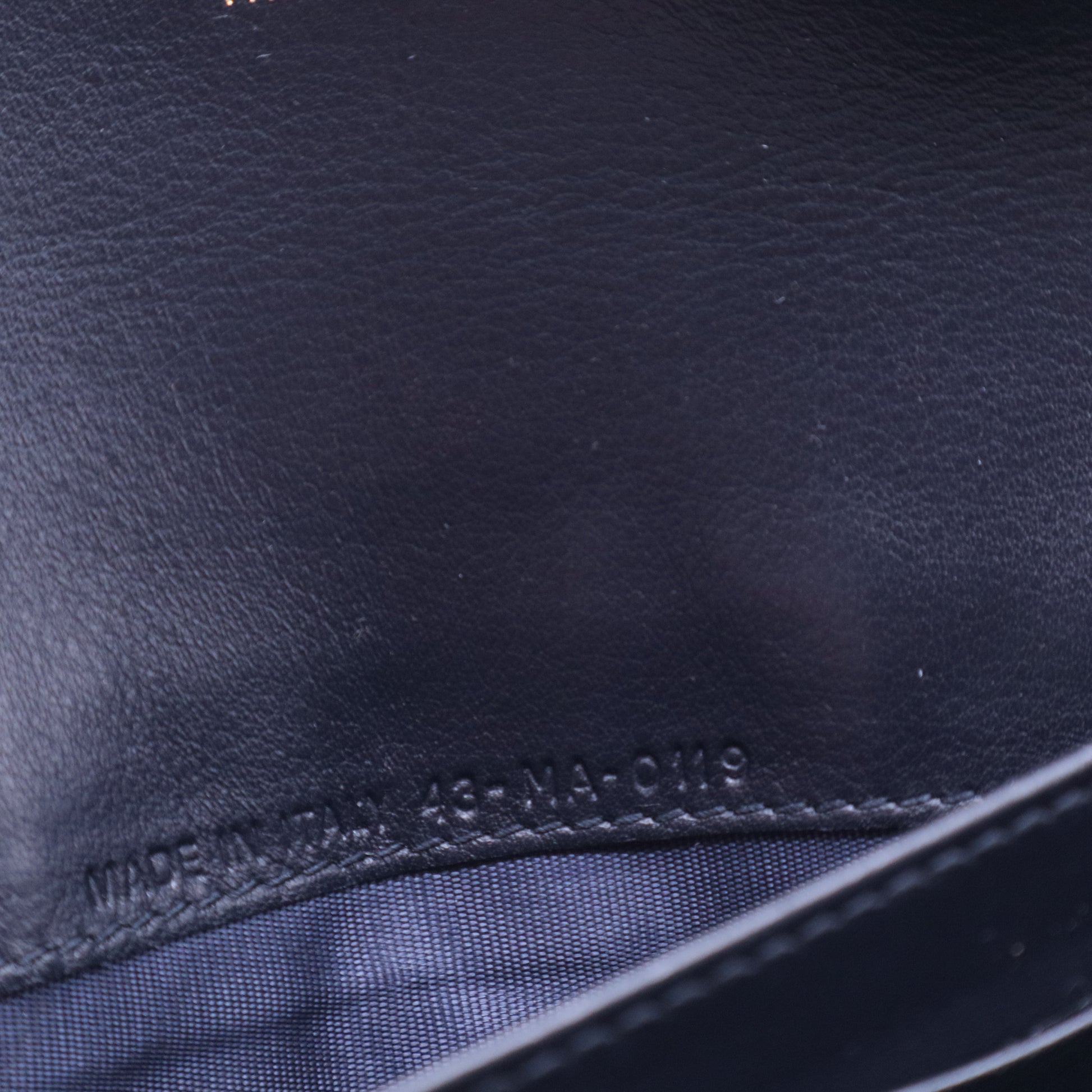 Oblique Saddle Chain Long Wallet Blue B20317