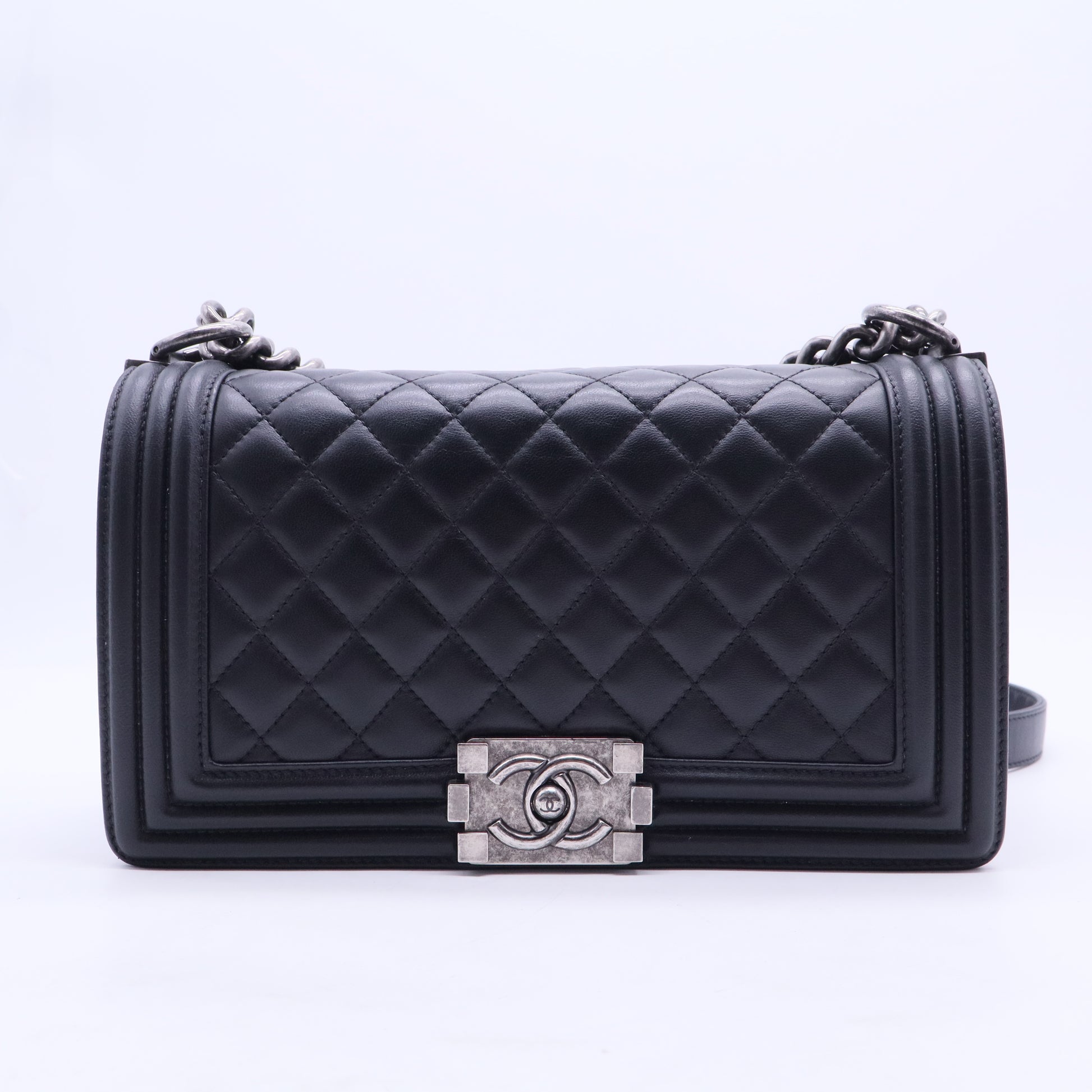 Chanel Medium Caviar Boy Bag B20014