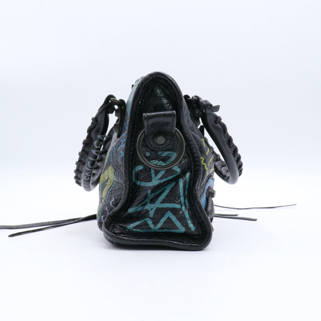 Agneau Arena Graffiti All Over Classic Hardware Mini City Black Multicolor twins