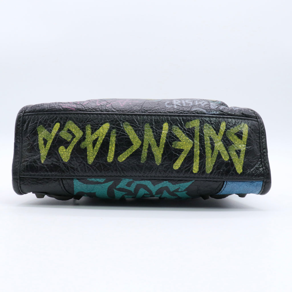 Agneau Arena Graffiti All Over Classic Hardware Mini City Black Multicolor twins