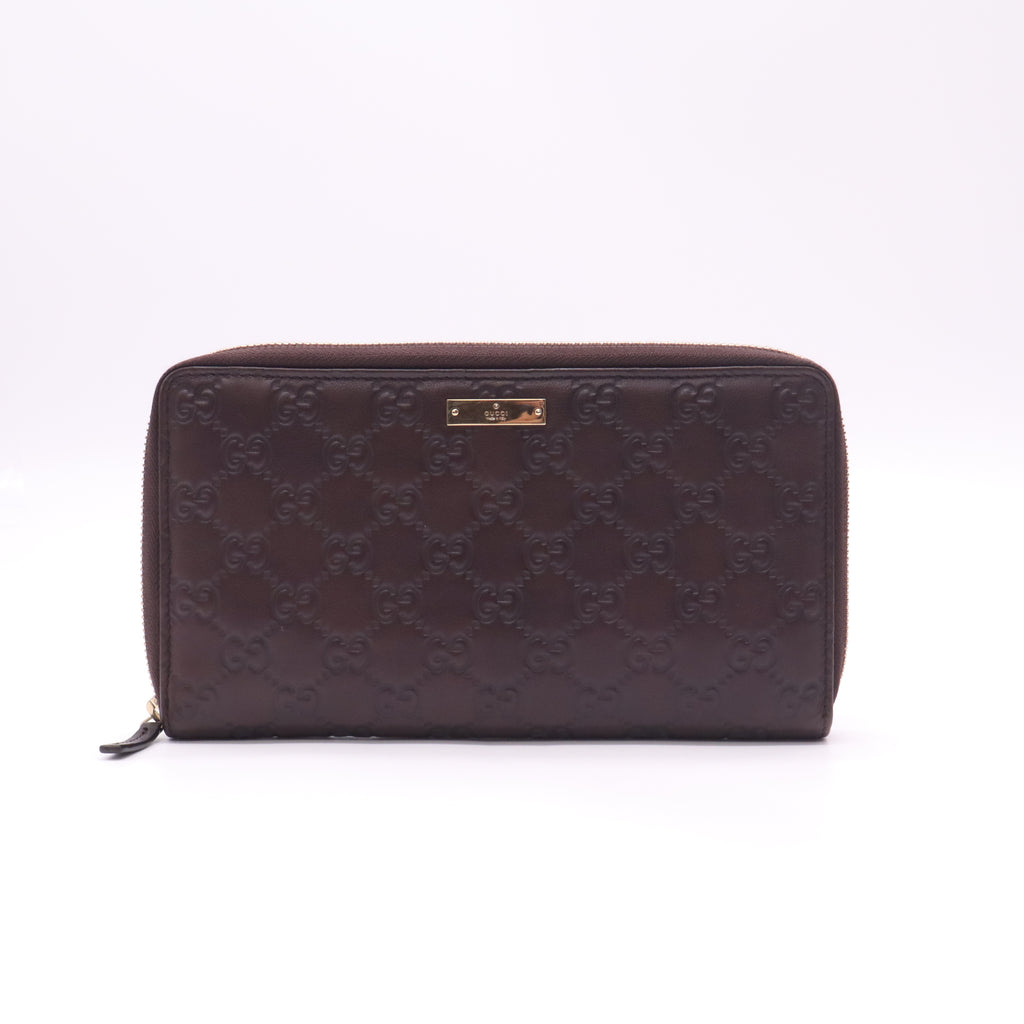 Gucci Guccissima Metal Bar Zip Around Wallet W22657