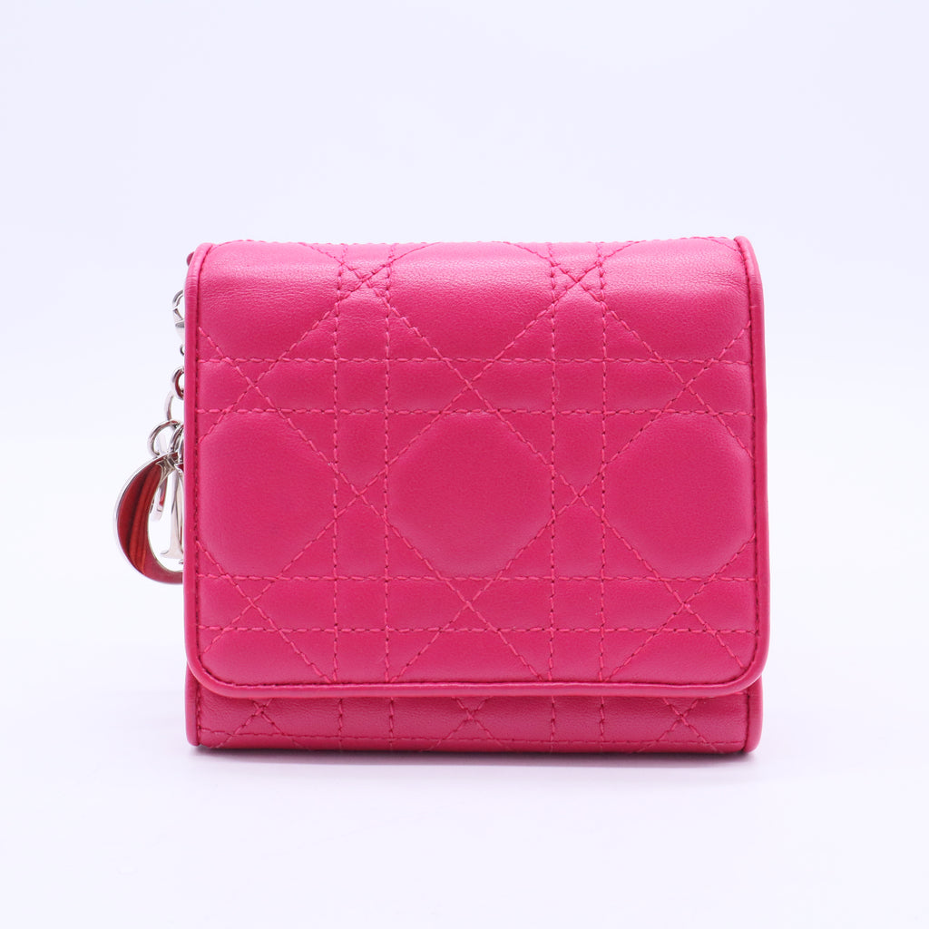 Leather Compact Wallet w Tag W20342
