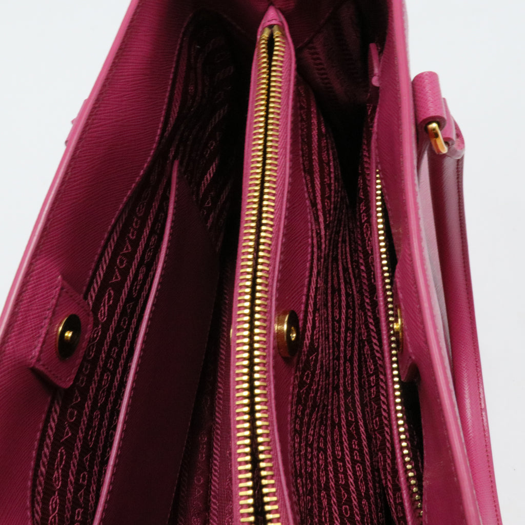 Saffiano Lux Medium Tote Peonia