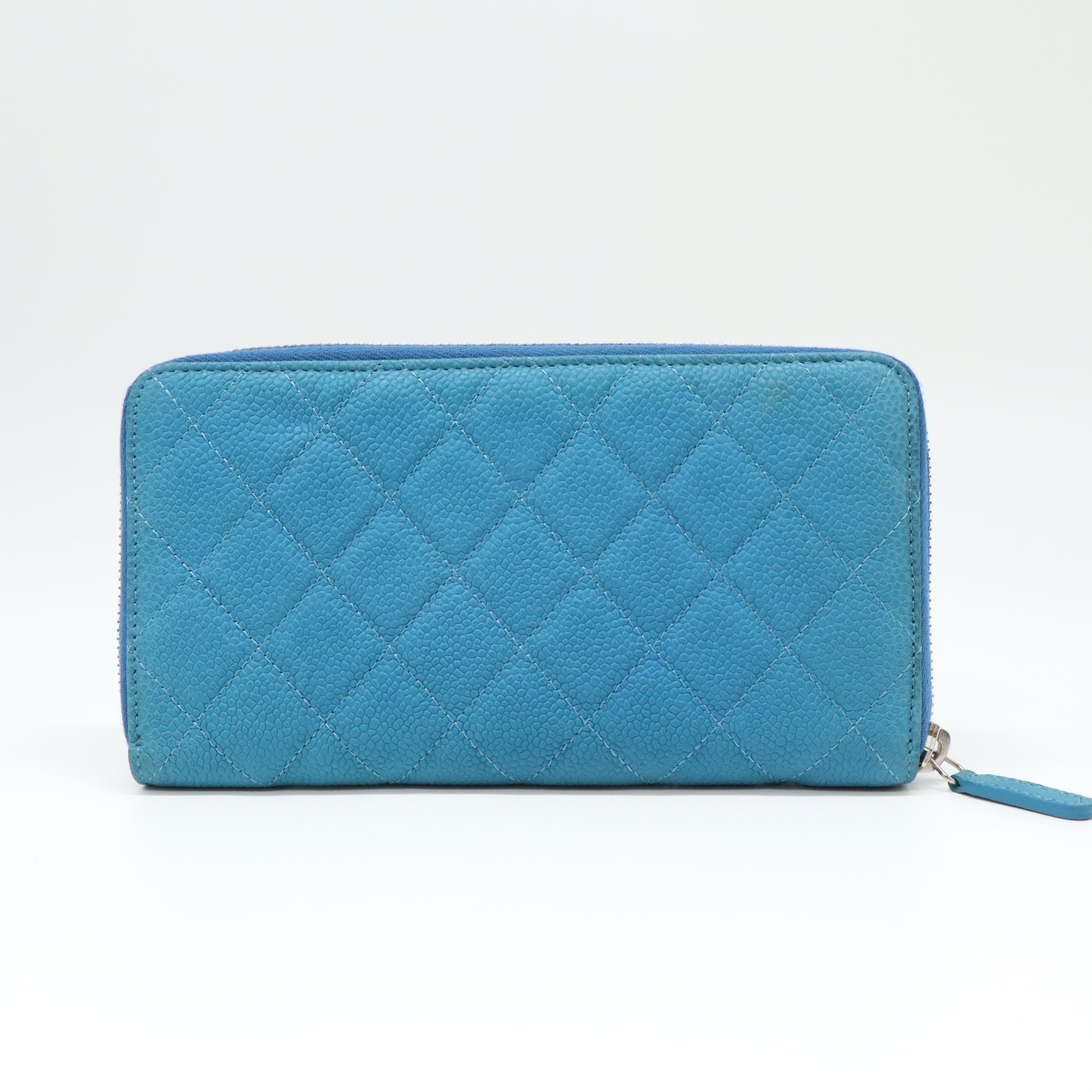 2020 Interlocking CC Logo Continental Wallet W21743