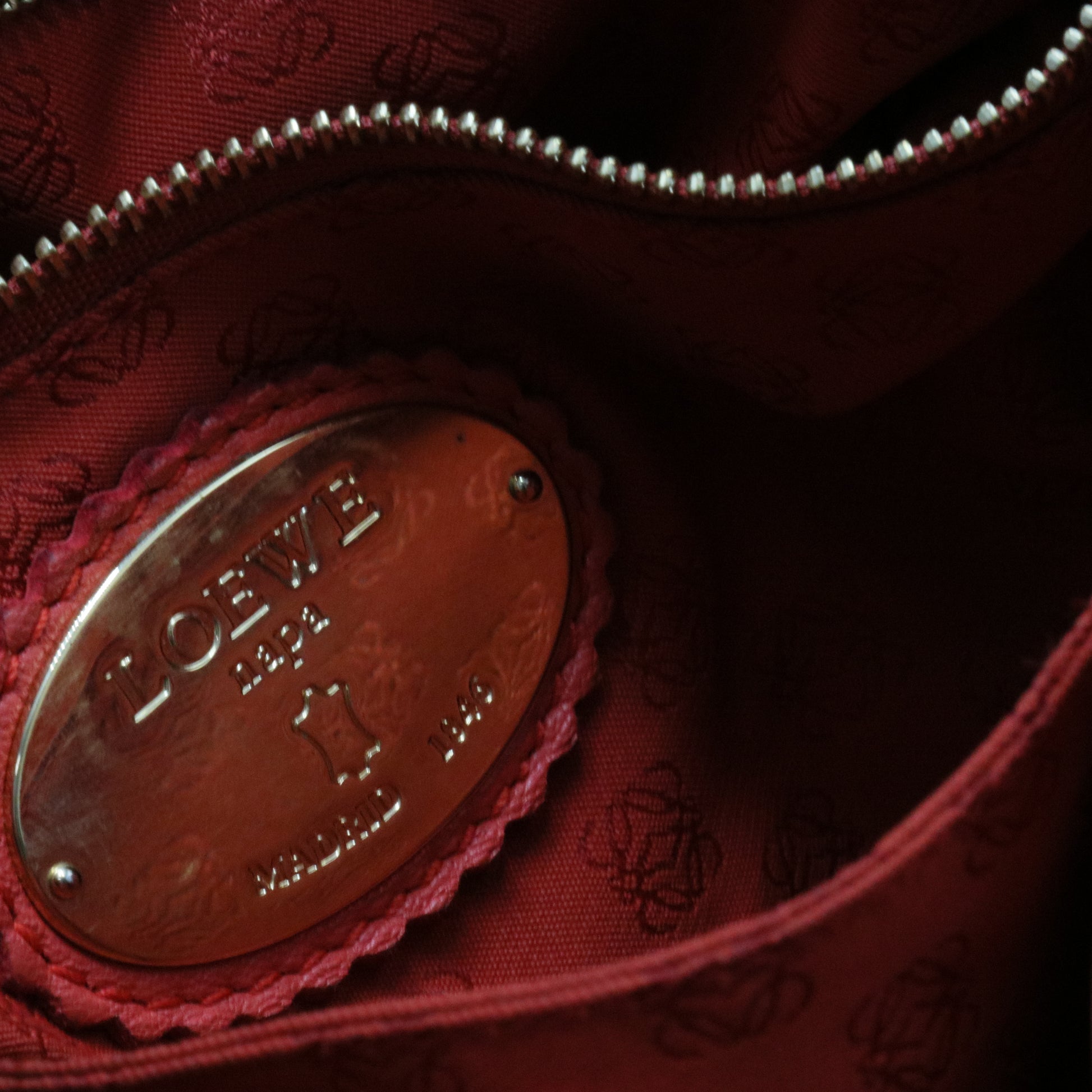 Flamenco Knot Clutch Leather Medium