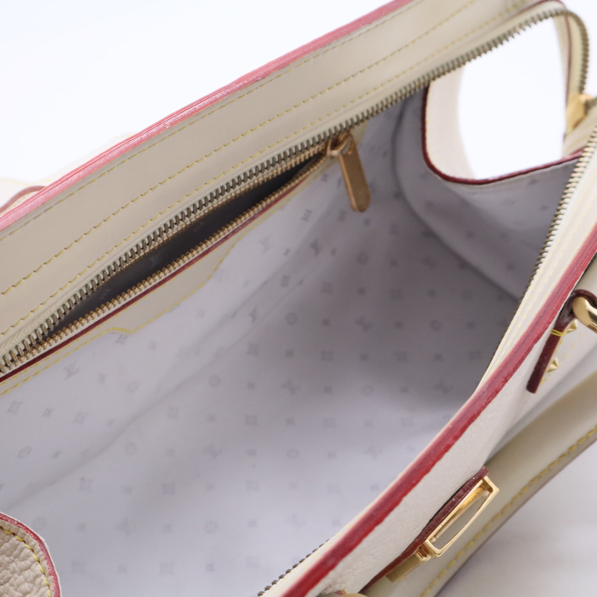 Suhali Leather L'Epanoui PM Vintage B20377