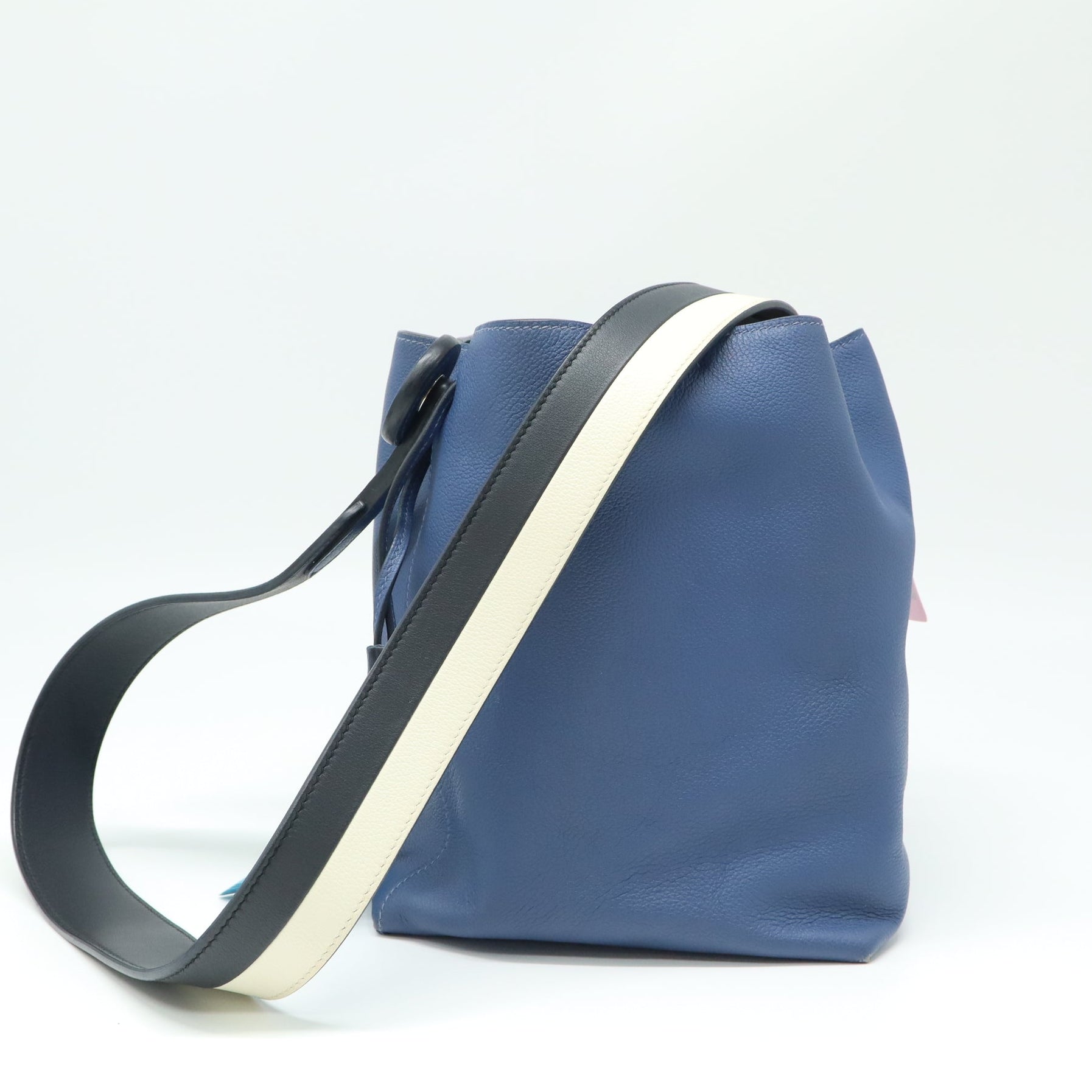 Hermes Evercolor Licol 17 bucket bag Spring/Summer 2018 collection twins LDJ4329