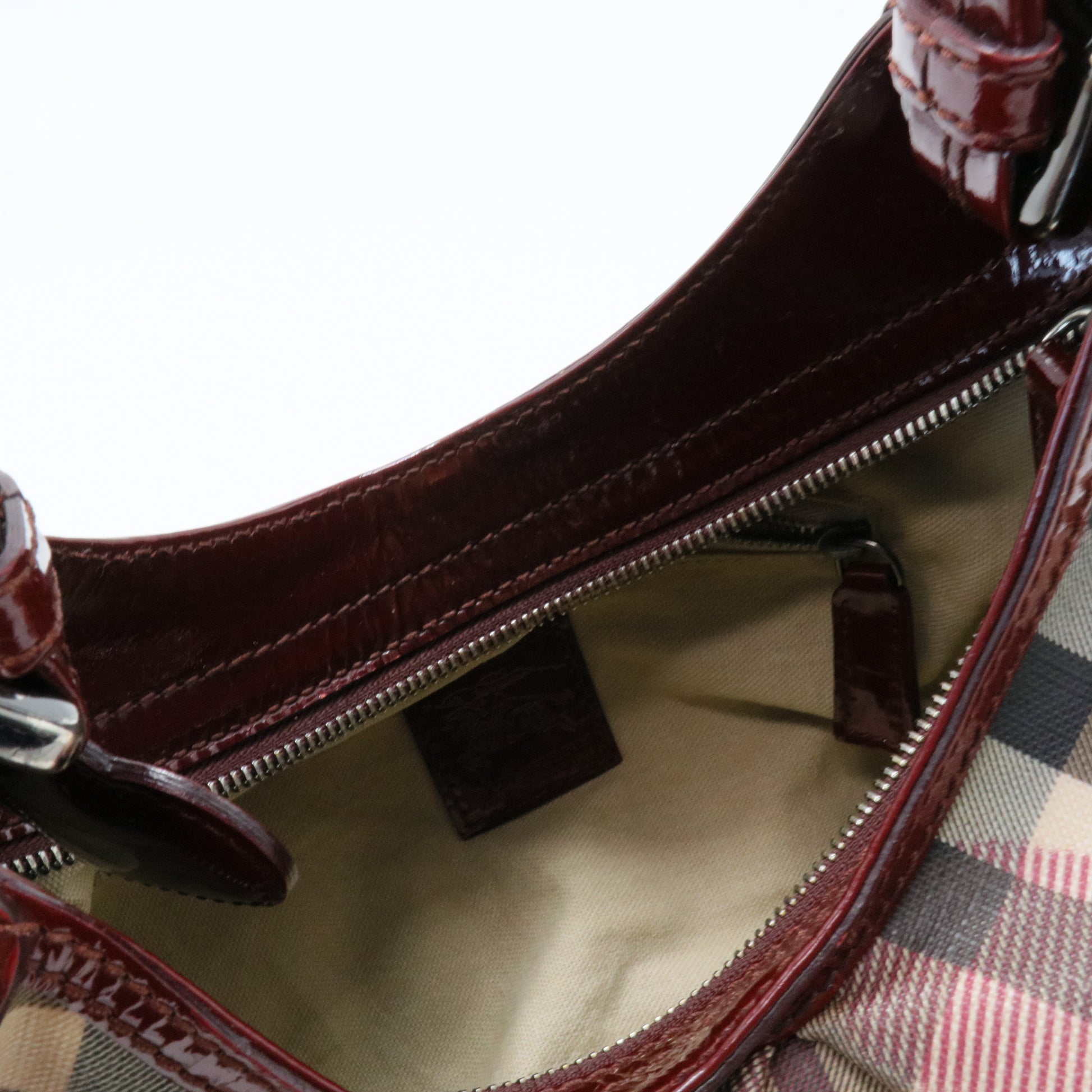 Patent Supernova Check Hearts Hobo White