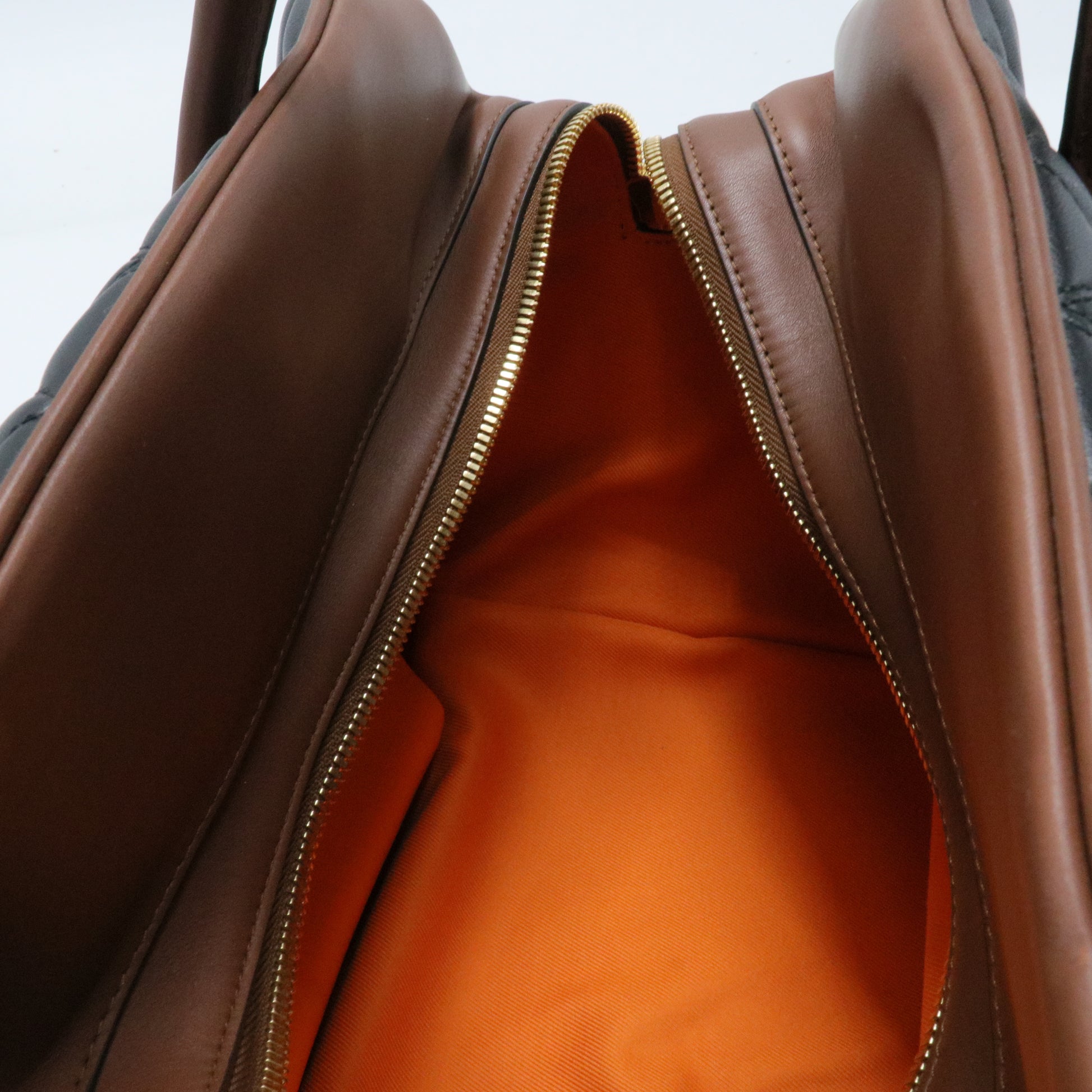 Handbag Burberry camel in leather