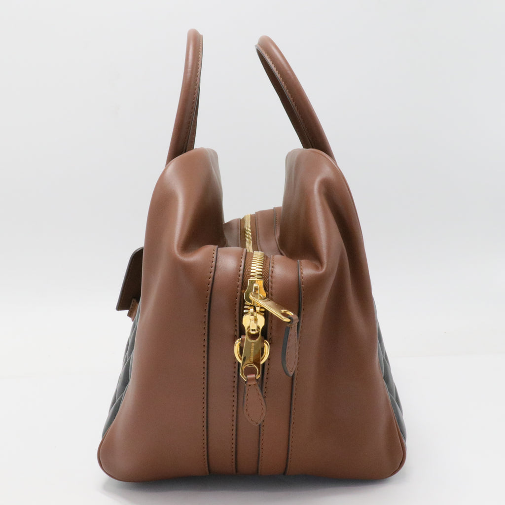 Handbag Burberry camel in leather