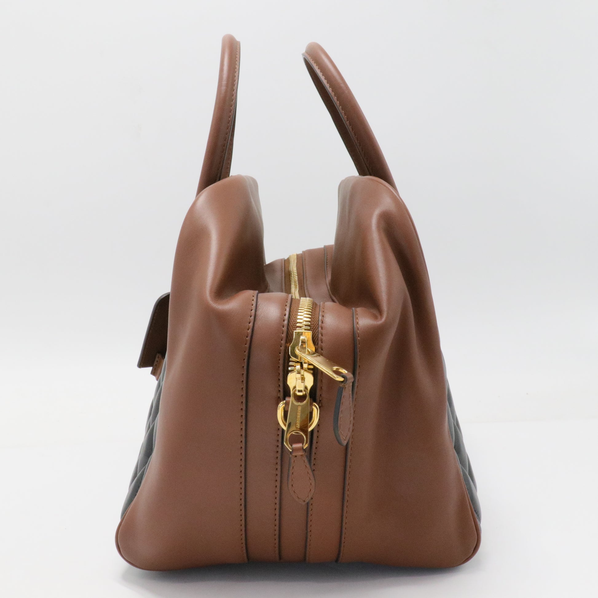 Handbag Burberry camel in leather