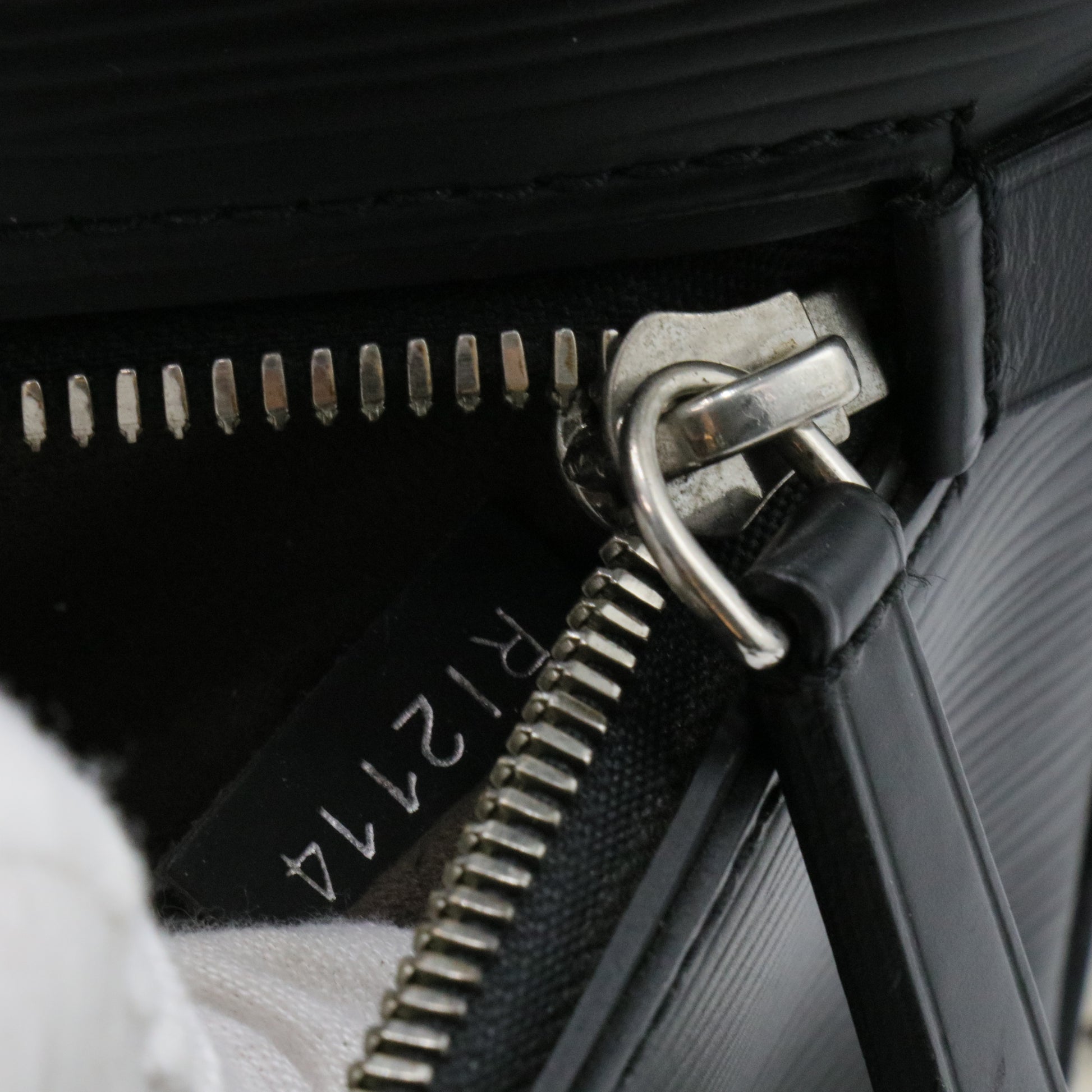 Neo Hoche Clutch Epi Leather