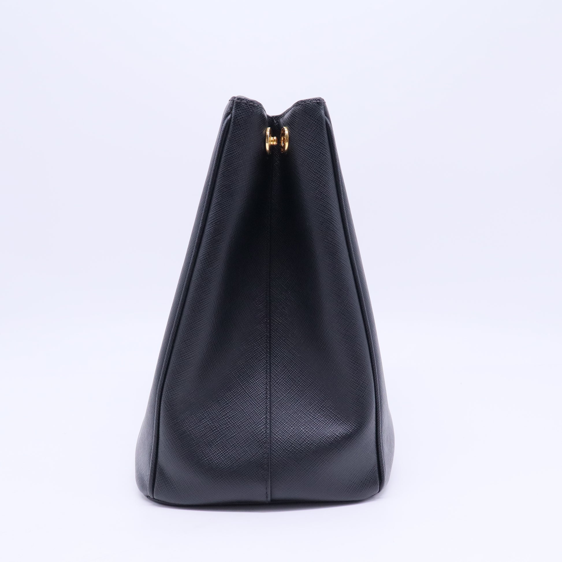Saffiano Lux Medium Galleria Double Zip Black B20192