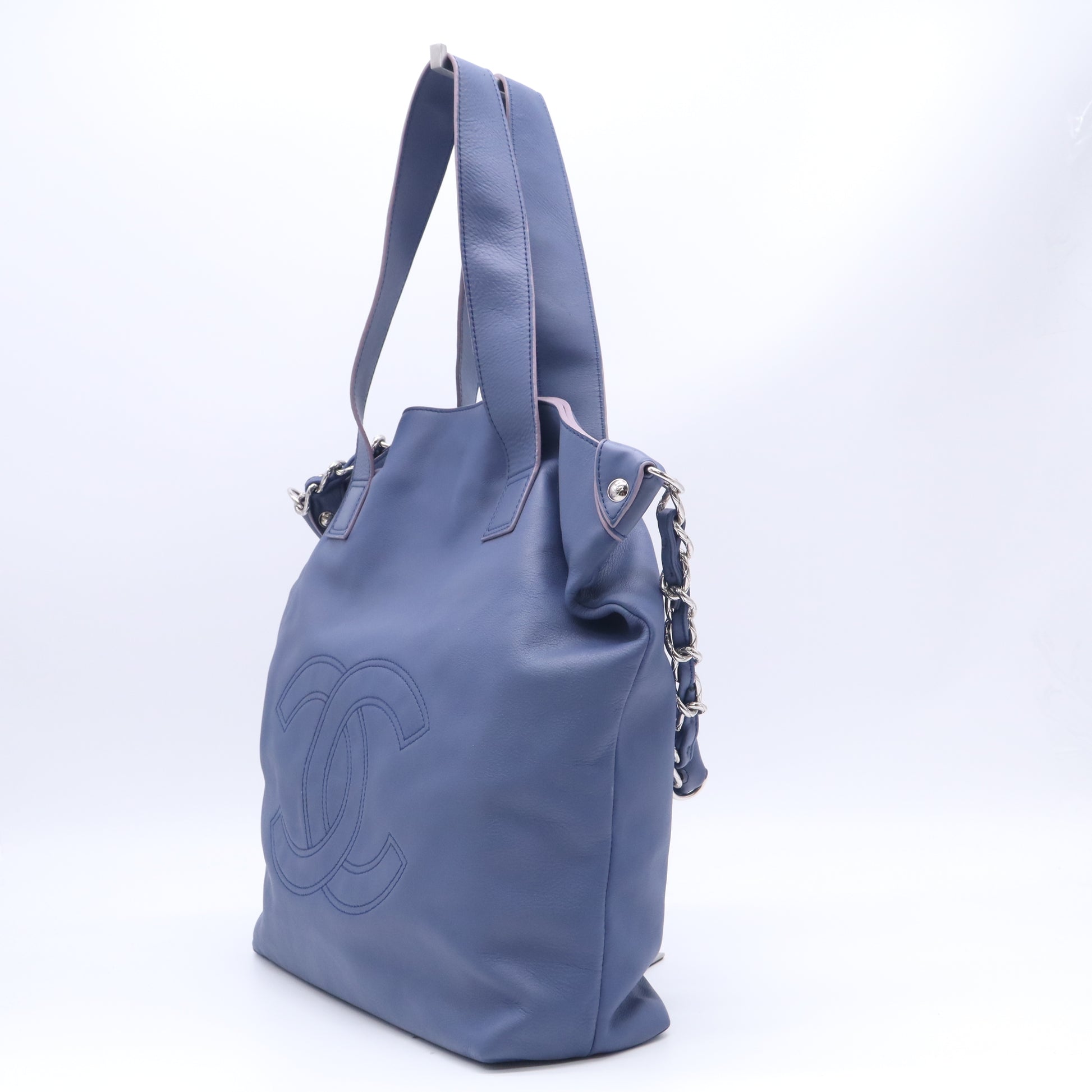 Chanel XL Soft Edgy Tote Bag B24067