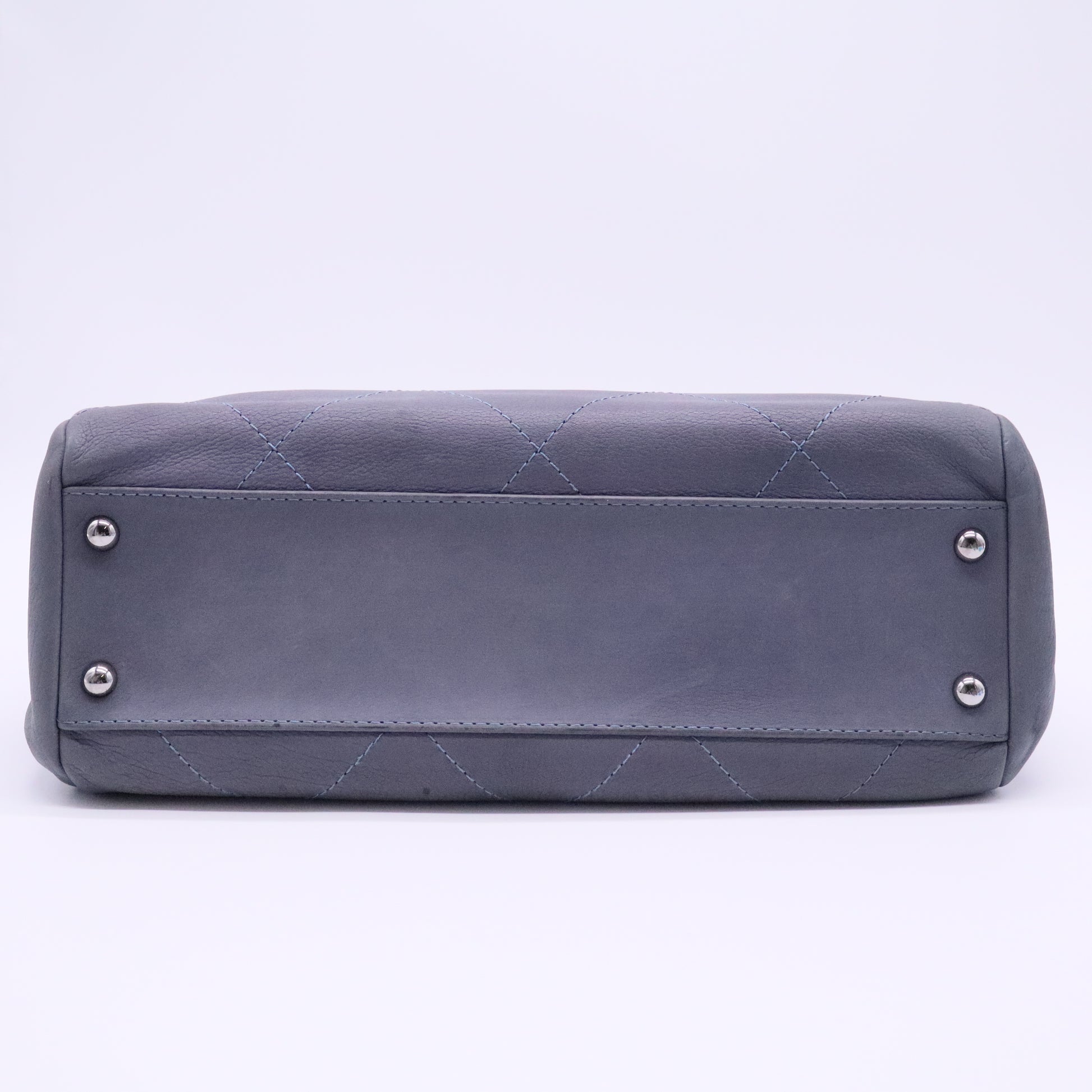 Washed Calfskin Quilted Hamptons Flap Bag Blue