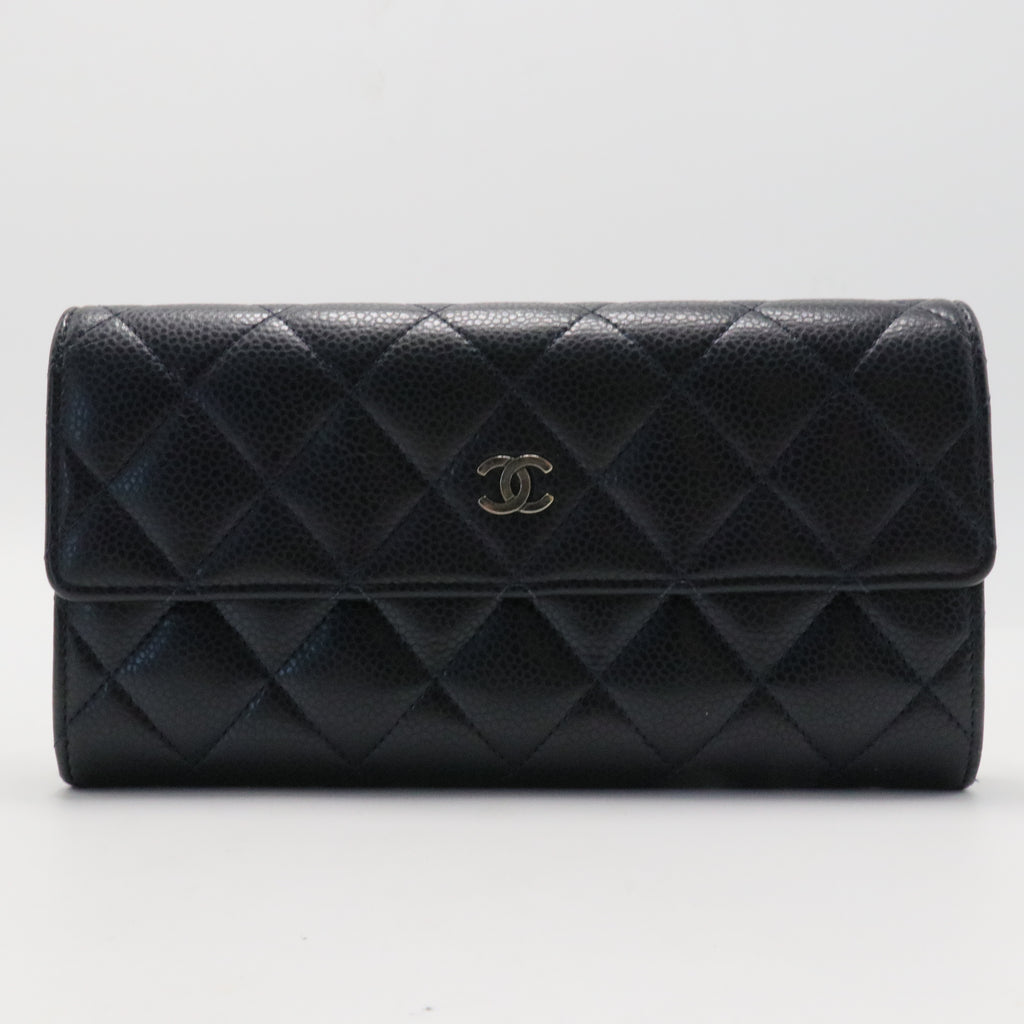 Caviar Quilted Large Gusset Flap Wallet Black