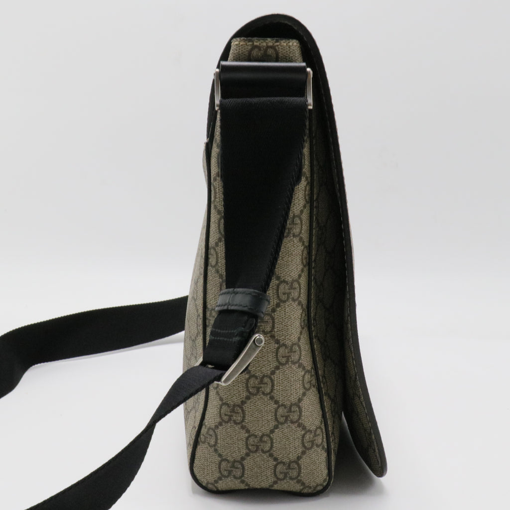 GG Supreme Web Messenger Bag