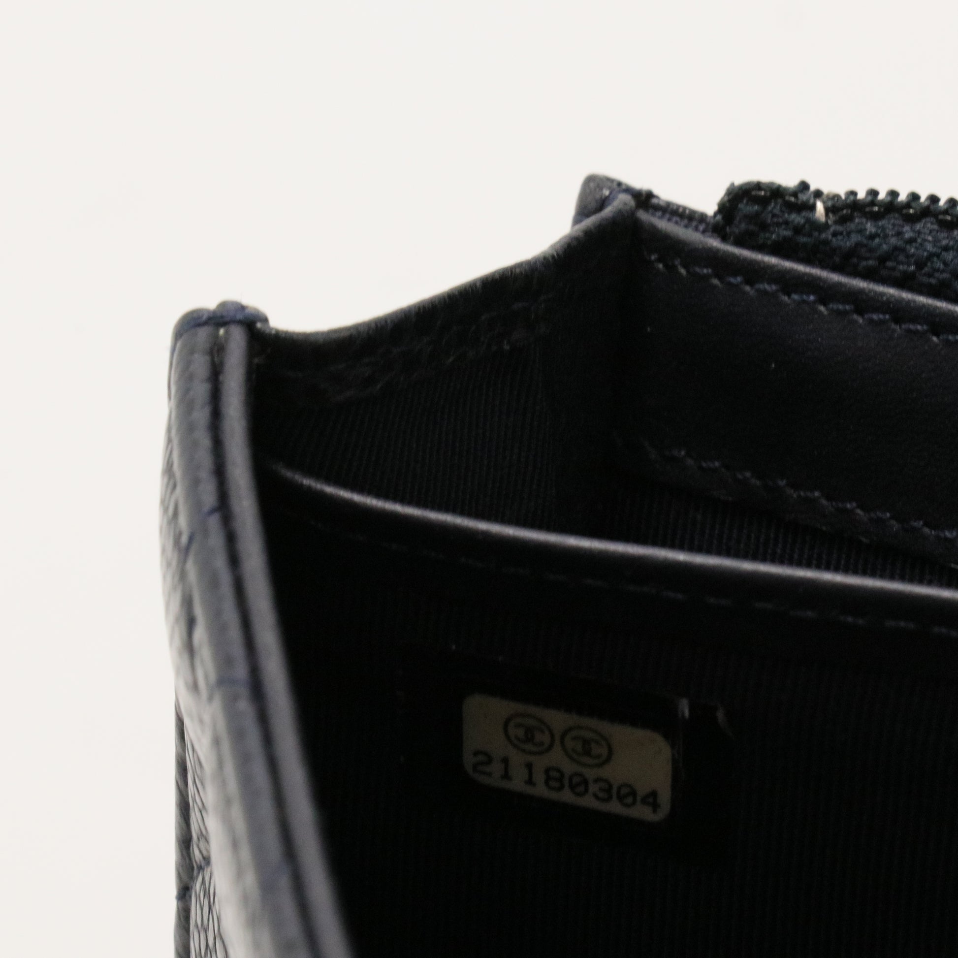 Caviar Quilted Large Gusset Flap Wallet Black