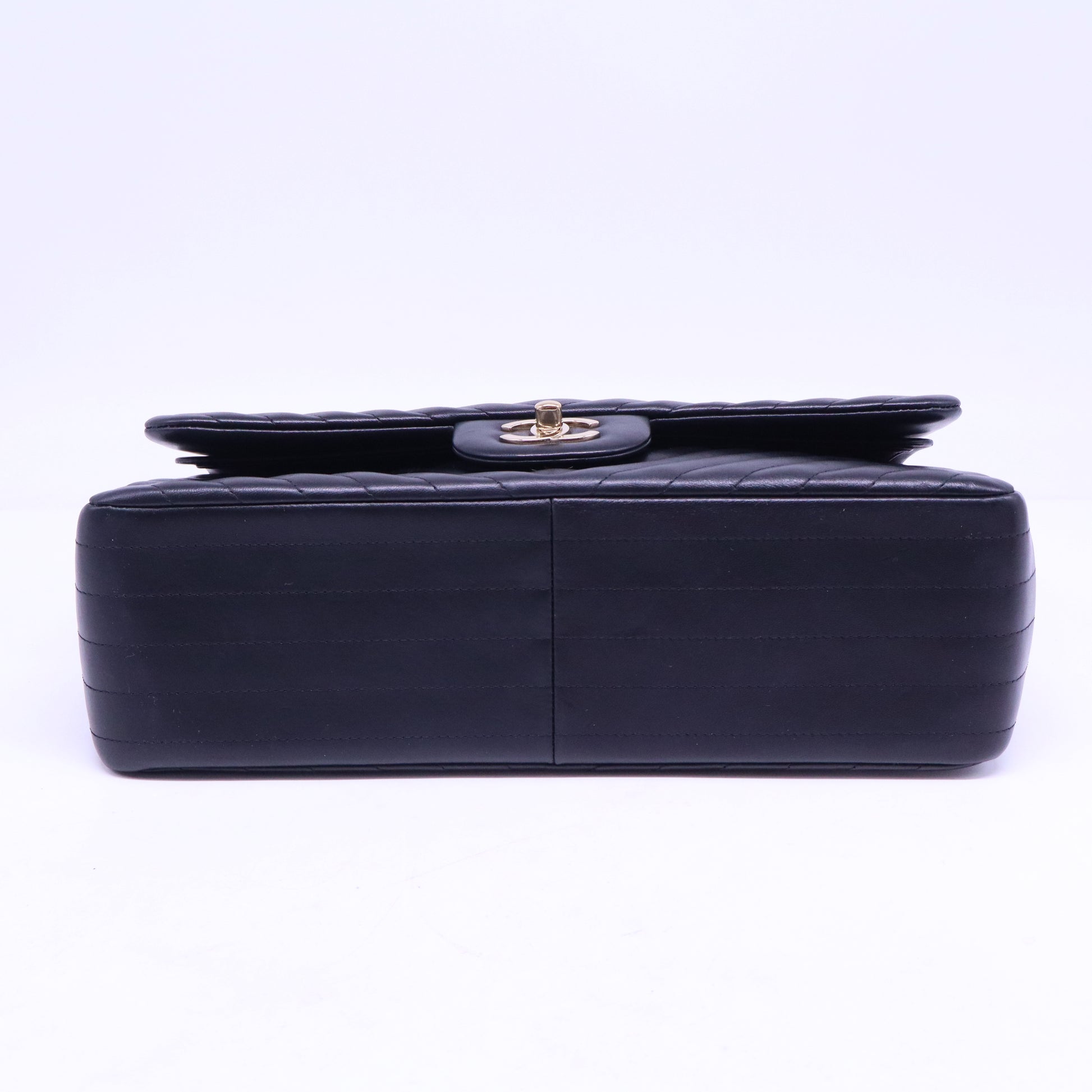 Classic Double Flap Bag Chevron Lambskin Jumbo B21363
