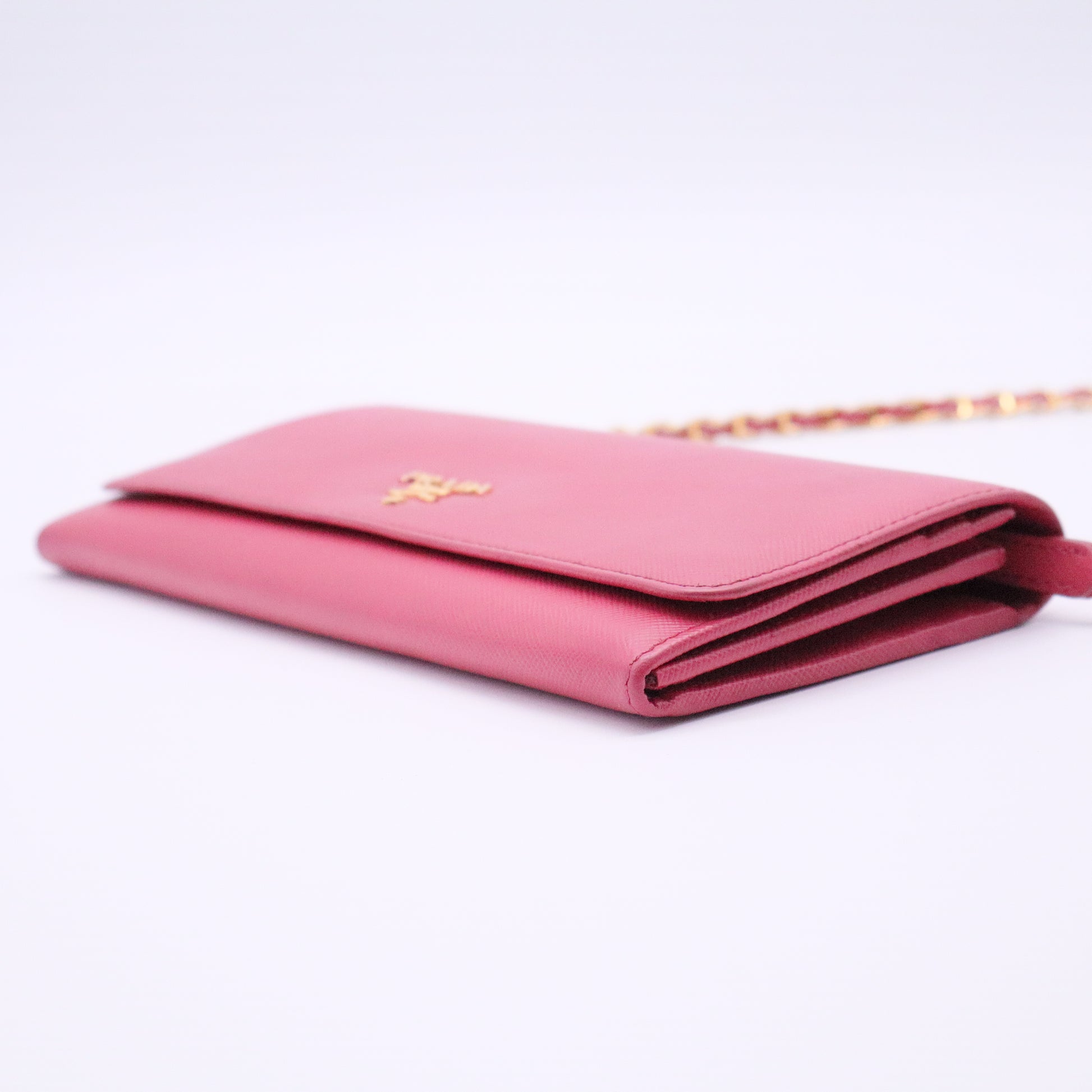 Wallet on Chain Saffiano Leather