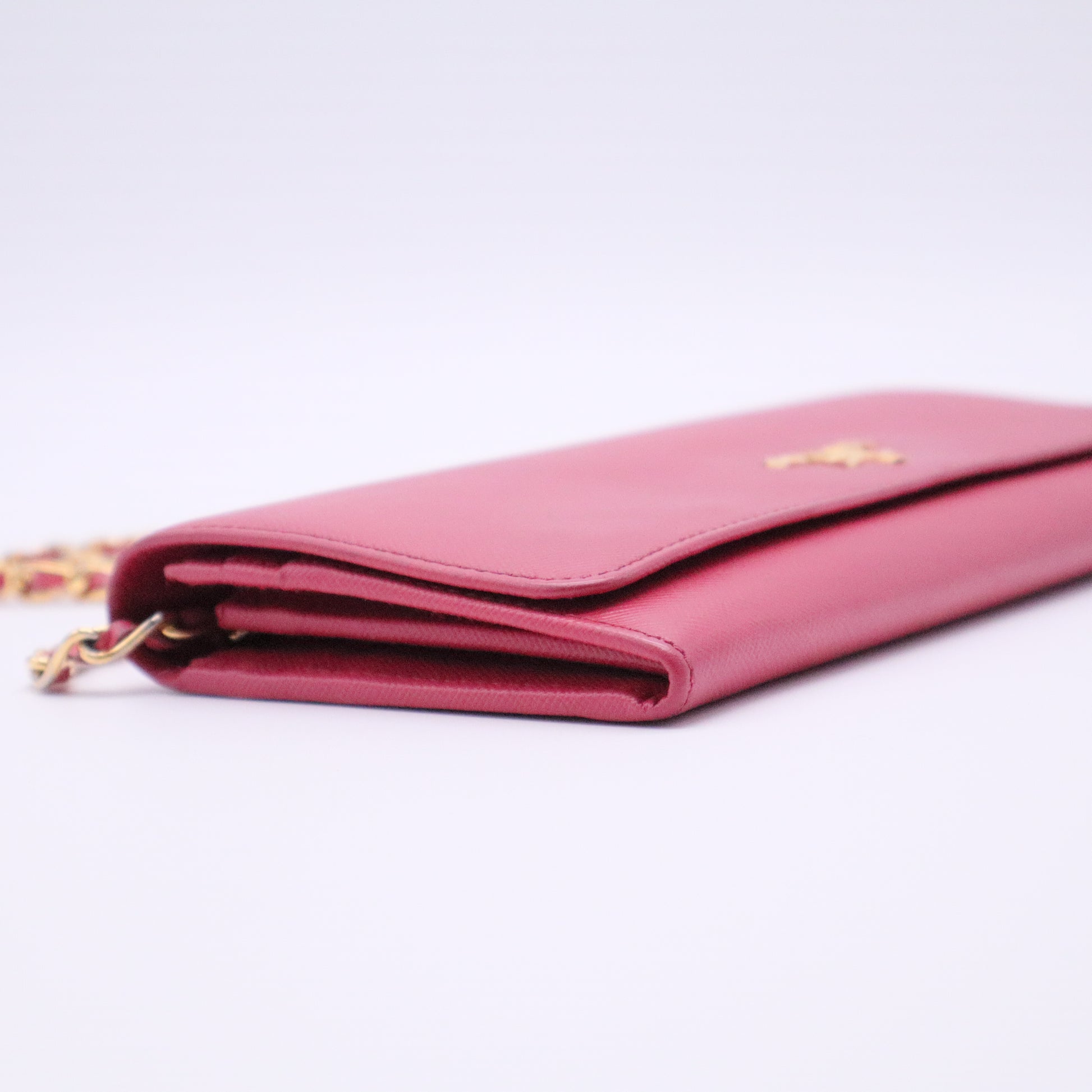 Wallet on Chain Saffiano Leather