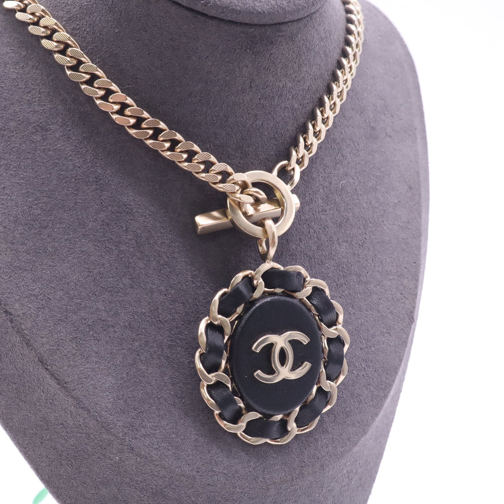 Gold-tone Metal Necklace W22621