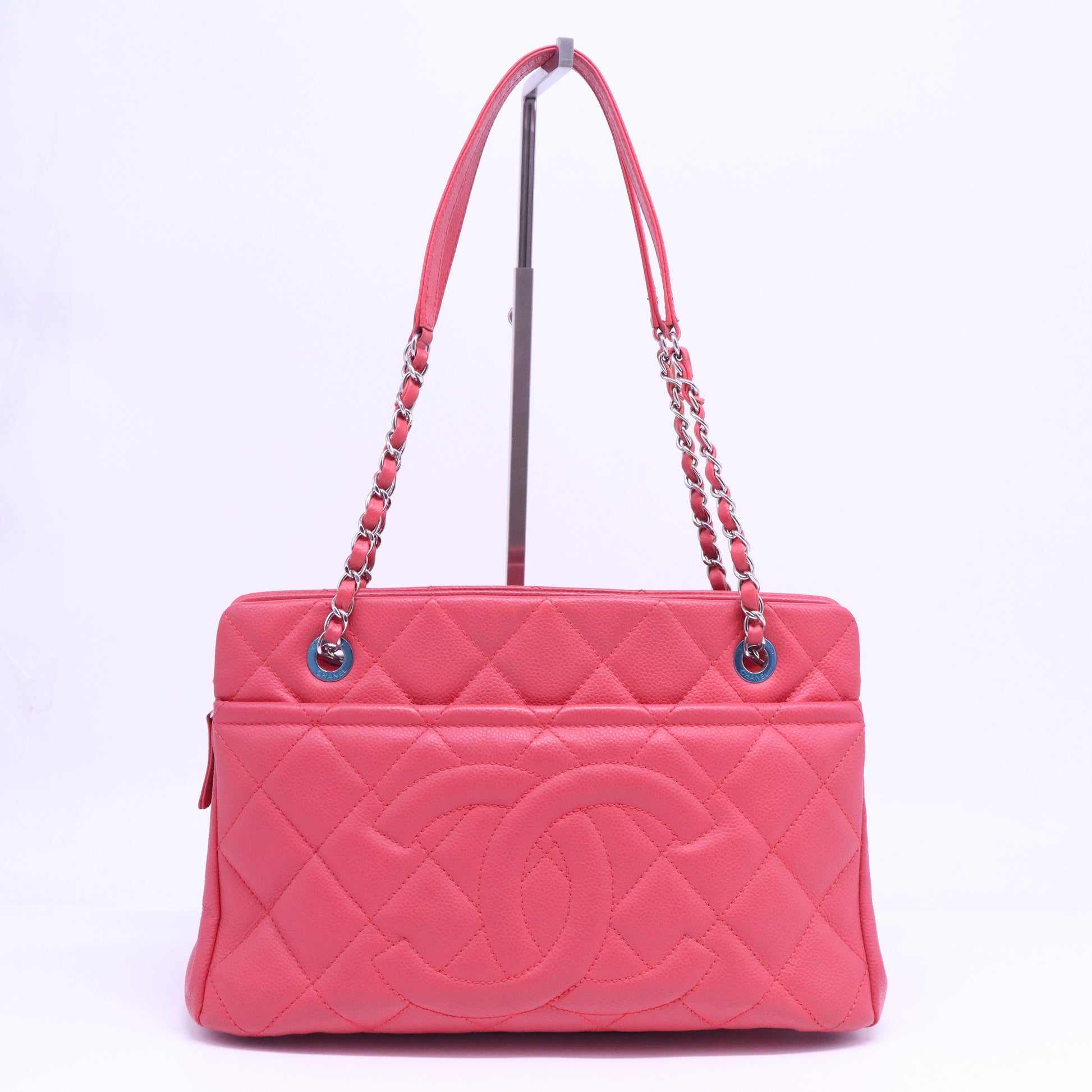 Timeless Soft Shopper Tote B21278