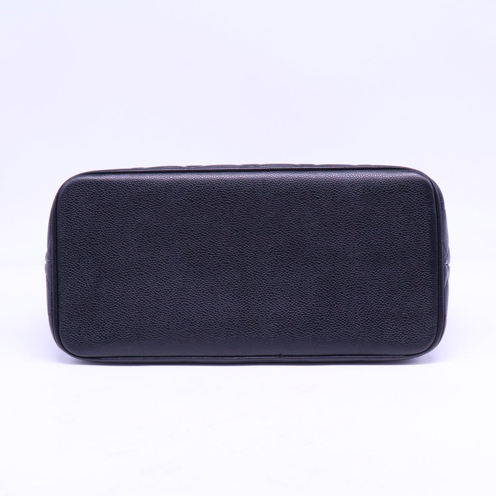 Caviar Medallion Tote Black B21032