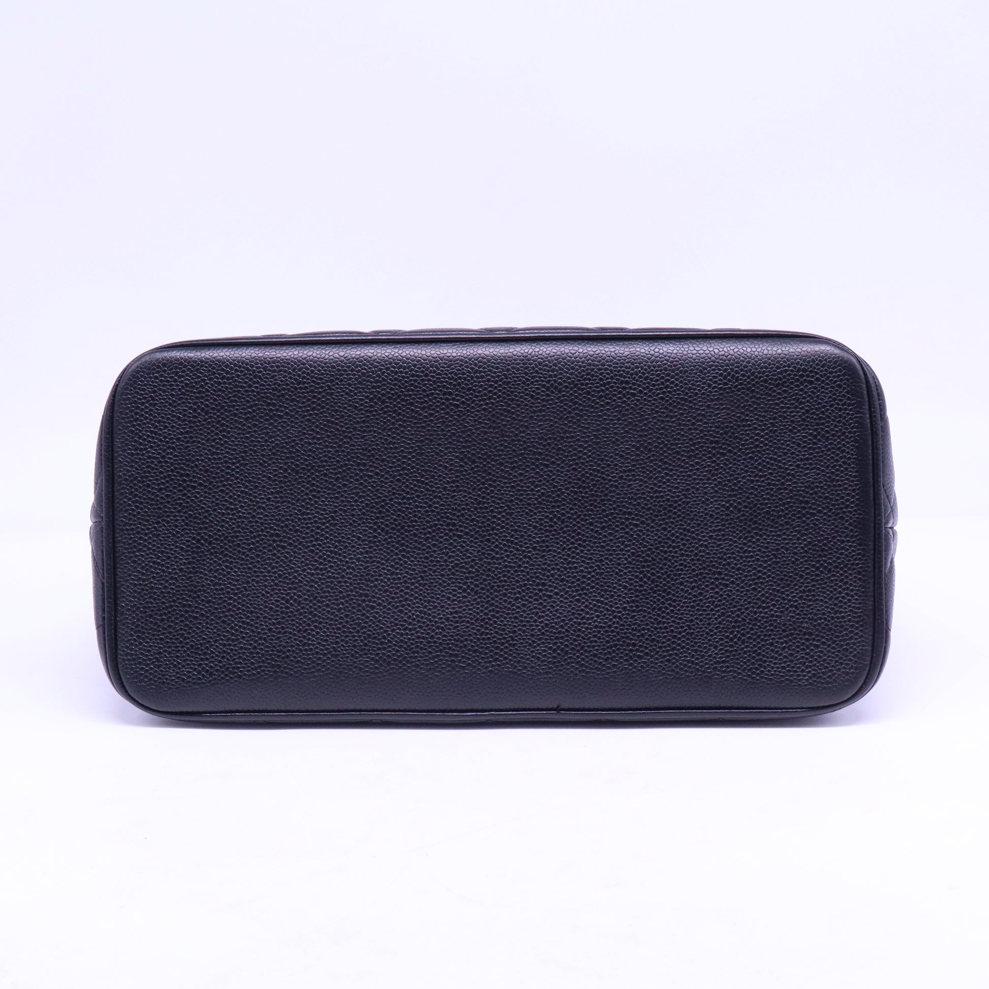 Caviar Medallion Tote Black B21032