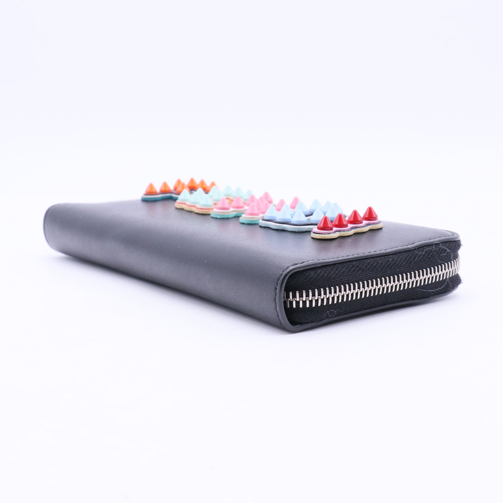 Round zip wallet studded leather black multicolor