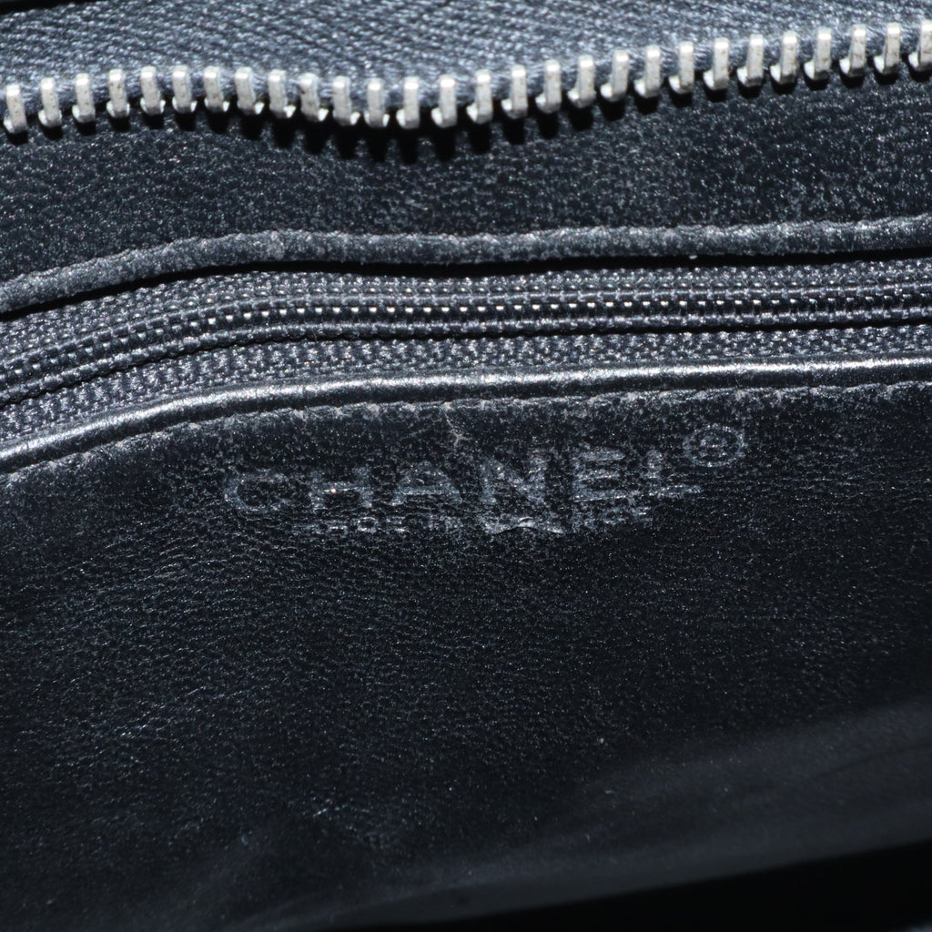 Caviar Medallion Tote Black B21032