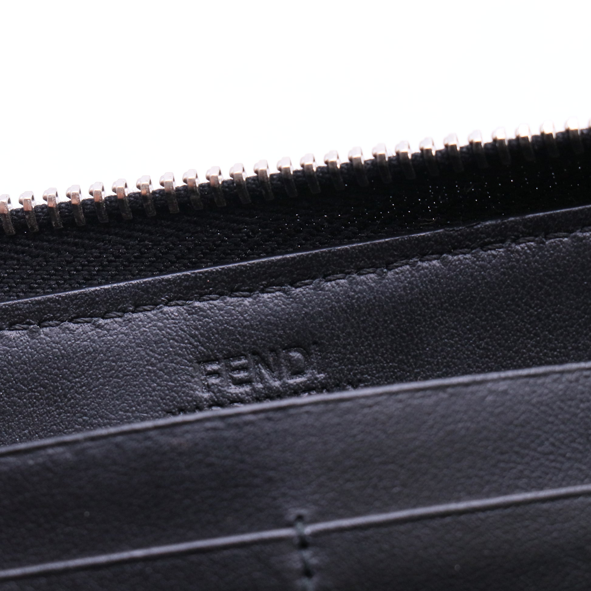 Round zip wallet studded leather black multicolor