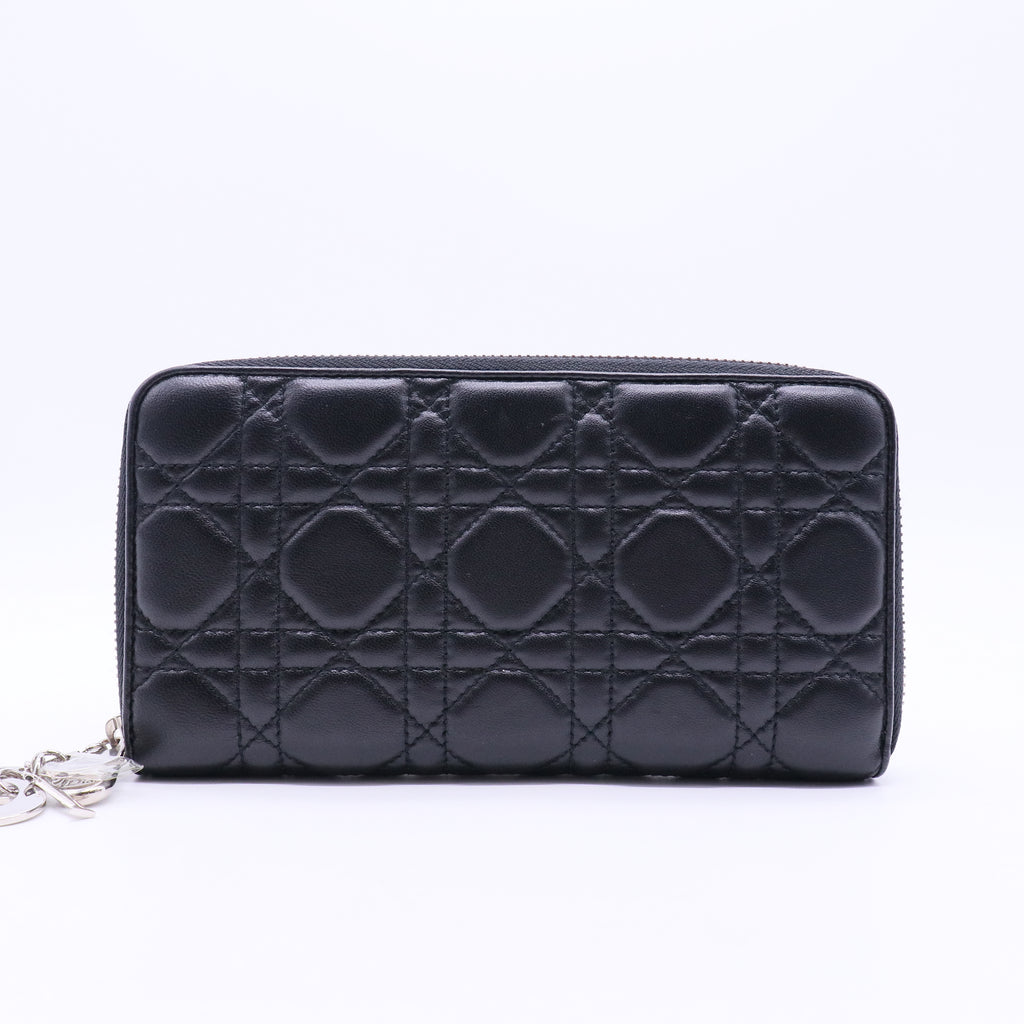 Lady Cannage Round Zip Long Wallet in Black