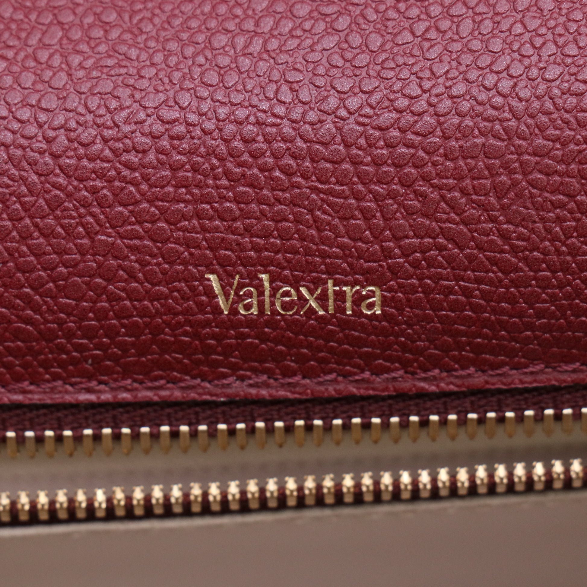 Valextra Iside Medium Bag twins B23978