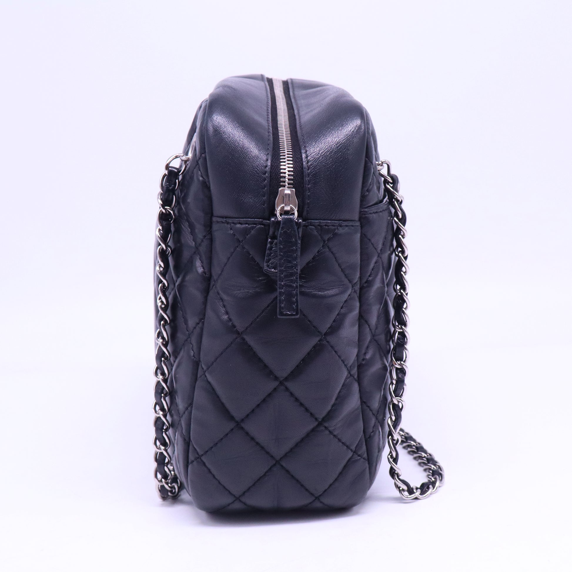 Lambskin Quilted Large Camera Case Navy B21271